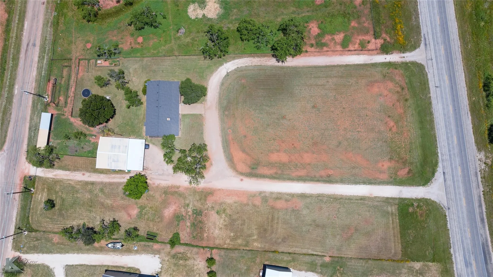 Single Family Residence For Sale in Taylor County , 4142 Hwy 83, Tuscola, Texas 79562, 3 Bedrooms, 2 Bathrooms, 2 Garage spaces, 1,904 Sqft, built in 1982, Price $699,000, mls#21243590, Real Estate Agent in Tuscola, Homes For Sale in Taylor county, Homes For Sale in Tuscola, Realtor in Tuscola Texas, Real Estate Brokerage Independent Realty Texas, Luminita Cordes Realtor