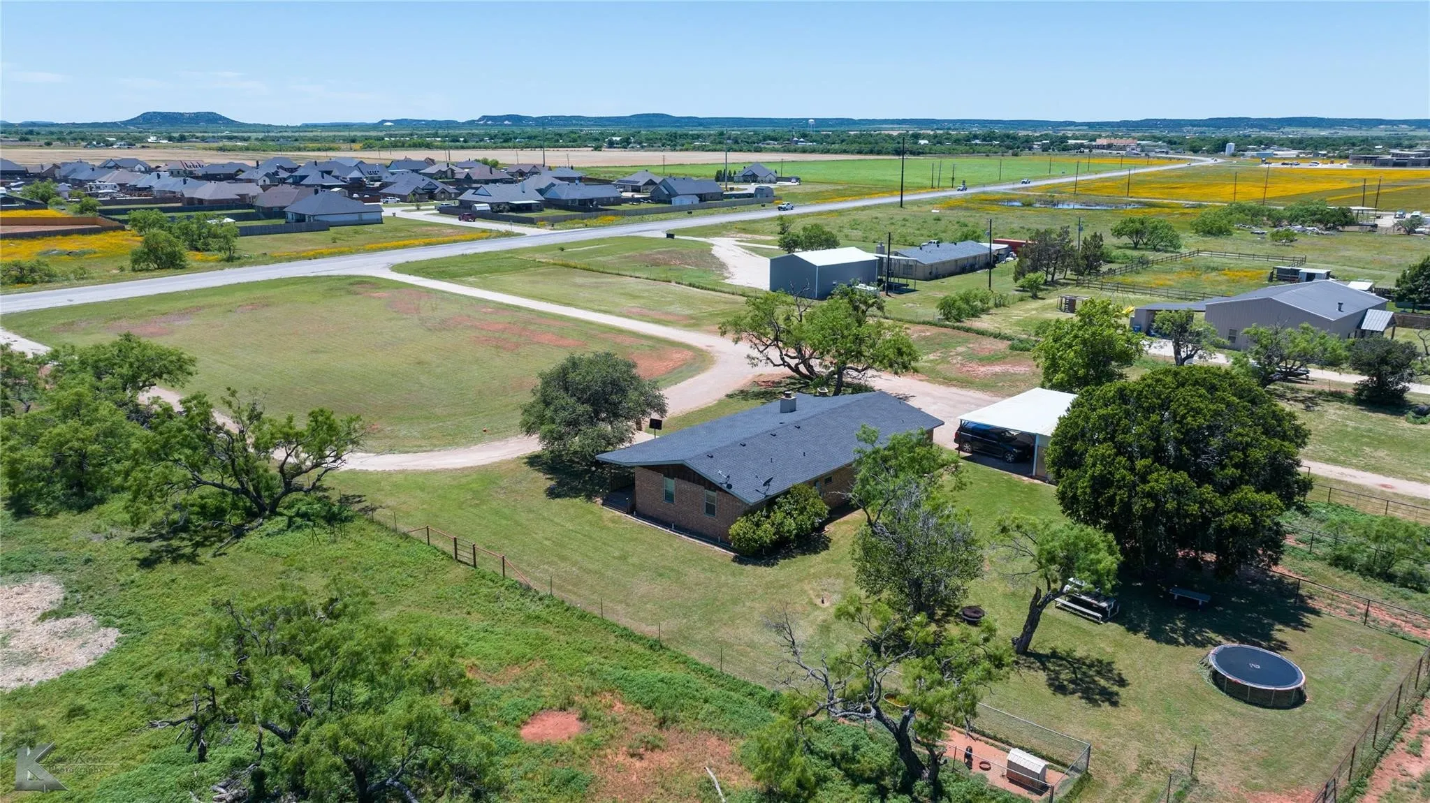 Single Family Residence For Sale in Taylor County , 4142 Hwy 83, Tuscola, Texas 79562, 3 Bedrooms, 2 Bathrooms, 2 Garage spaces, 1,904 Sqft, built in 1982, Price $699,000, mls#21243590, Real Estate Agent in Tuscola, Homes For Sale in Taylor county, Homes For Sale in Tuscola, Realtor in Tuscola Texas, Real Estate Brokerage Independent Realty Texas, Luminita Cordes Realtor