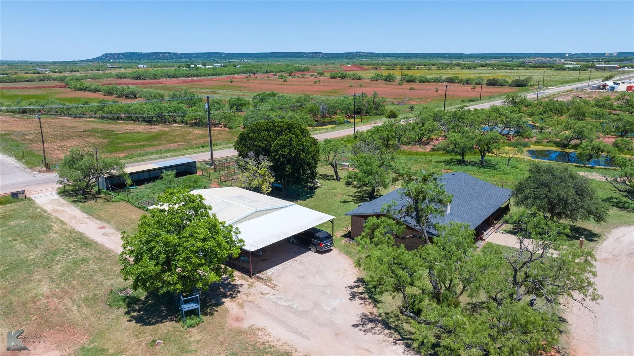 Single Family Residence For Sale in Taylor County , 4142 Hwy 83, Tuscola, Texas 79562, 3 Bedrooms, 2 Bathrooms, 2 Garage spaces, 1,904 Sqft, built in 1982, Price $699,000, mls#21243590, Real Estate Agent in Tuscola, Homes For Sale in Taylor county, Homes For Sale in Tuscola, Realtor in Tuscola Texas, Real Estate Brokerage Independent Realty Texas, Luminita Cordes Realtor