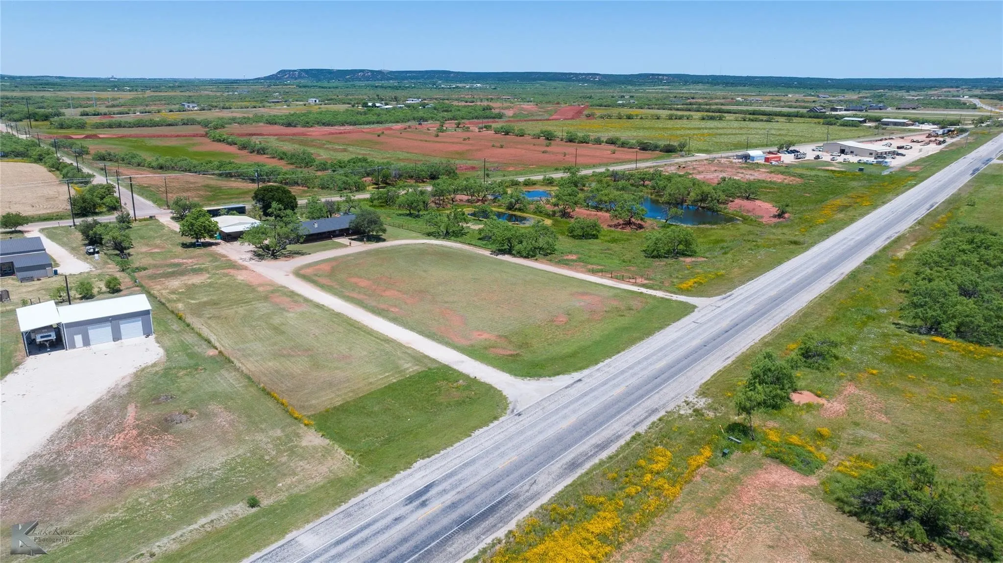 Single Family Residence For Sale in Taylor County , 4142 Hwy 83, Tuscola, Texas 79562, 3 Bedrooms, 2 Bathrooms, 2 Garage spaces, 1,904 Sqft, built in 1982, Price $699,000, mls#21243590, Real Estate Agent in Tuscola, Homes For Sale in Taylor county, Homes For Sale in Tuscola, Realtor in Tuscola Texas, Real Estate Brokerage Independent Realty Texas, Luminita Cordes Realtor