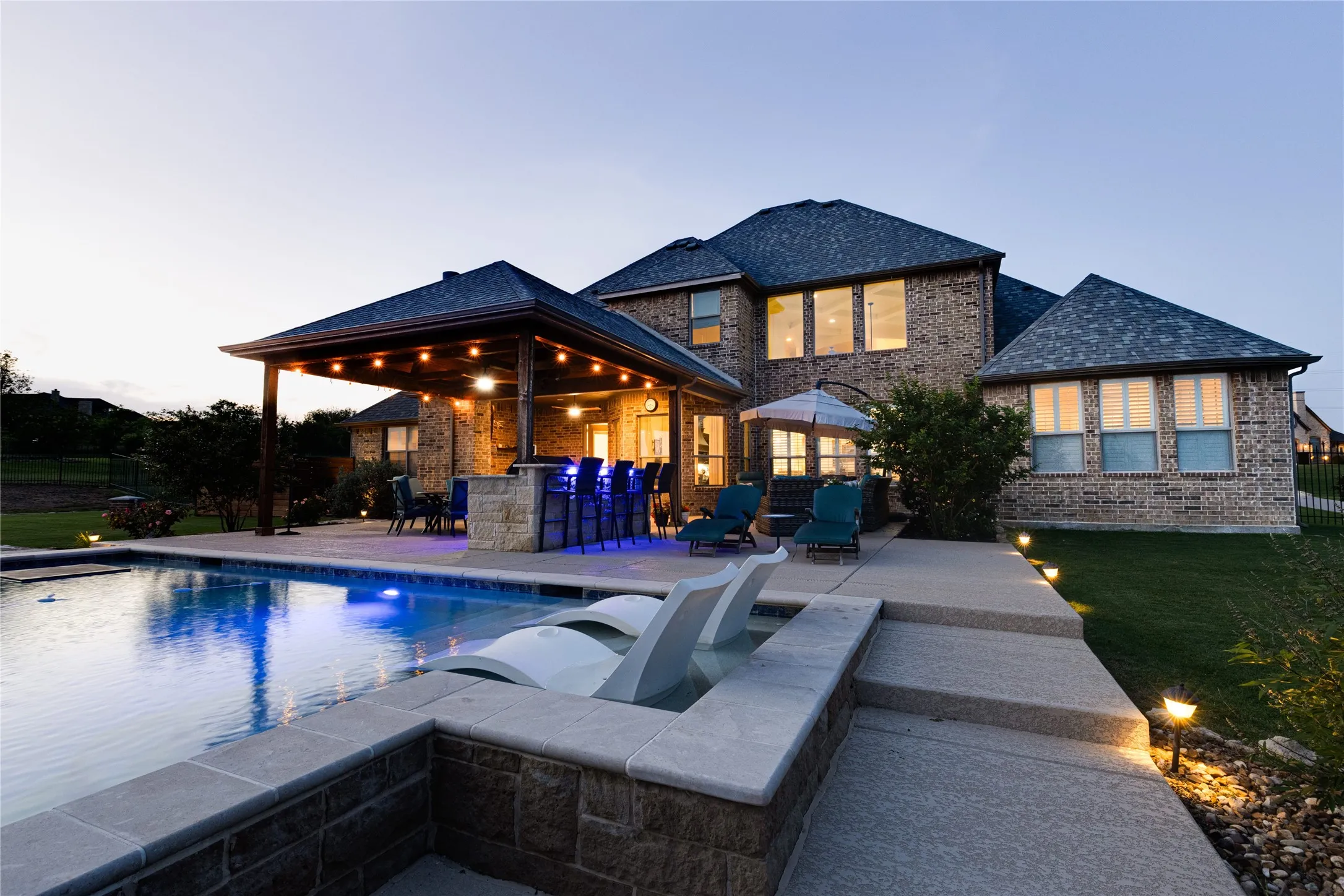Single Family Residence For Sale in Tarrant County , 7757 Bella Milano Drive, Fort Worth, Texas 76126, 4 Bedroom, 4 Bathroom, 3 Garage spaces, 3,530 Sqft, built in 2015, mls#21243592, Real Estate Agent in Fort Worth, Homes For Sale in Tarrant county, Homes For Sale in Fort Worth, Realtor in Fort Worth Texas, Real Estate Brokerage Independent Realty Texas, Luminita Cordes Realtor