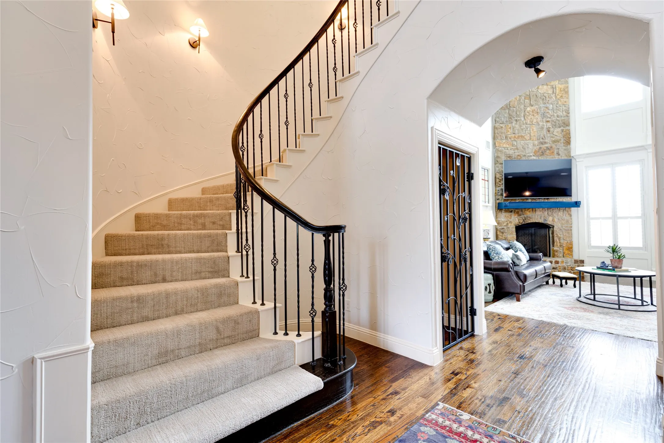 Single Family Residence For Sale in Tarrant County , 7757 Bella Milano Drive, Fort Worth, Texas 76126, 4 Bedroom, 4 Bathroom, 3 Garage spaces, 3,530 Sqft, built in 2015, mls#21243592, Real Estate Agent in Fort Worth, Homes For Sale in Tarrant county, Homes For Sale in Fort Worth, Realtor in Fort Worth Texas, Real Estate Brokerage Independent Realty Texas, Luminita Cordes Realtor