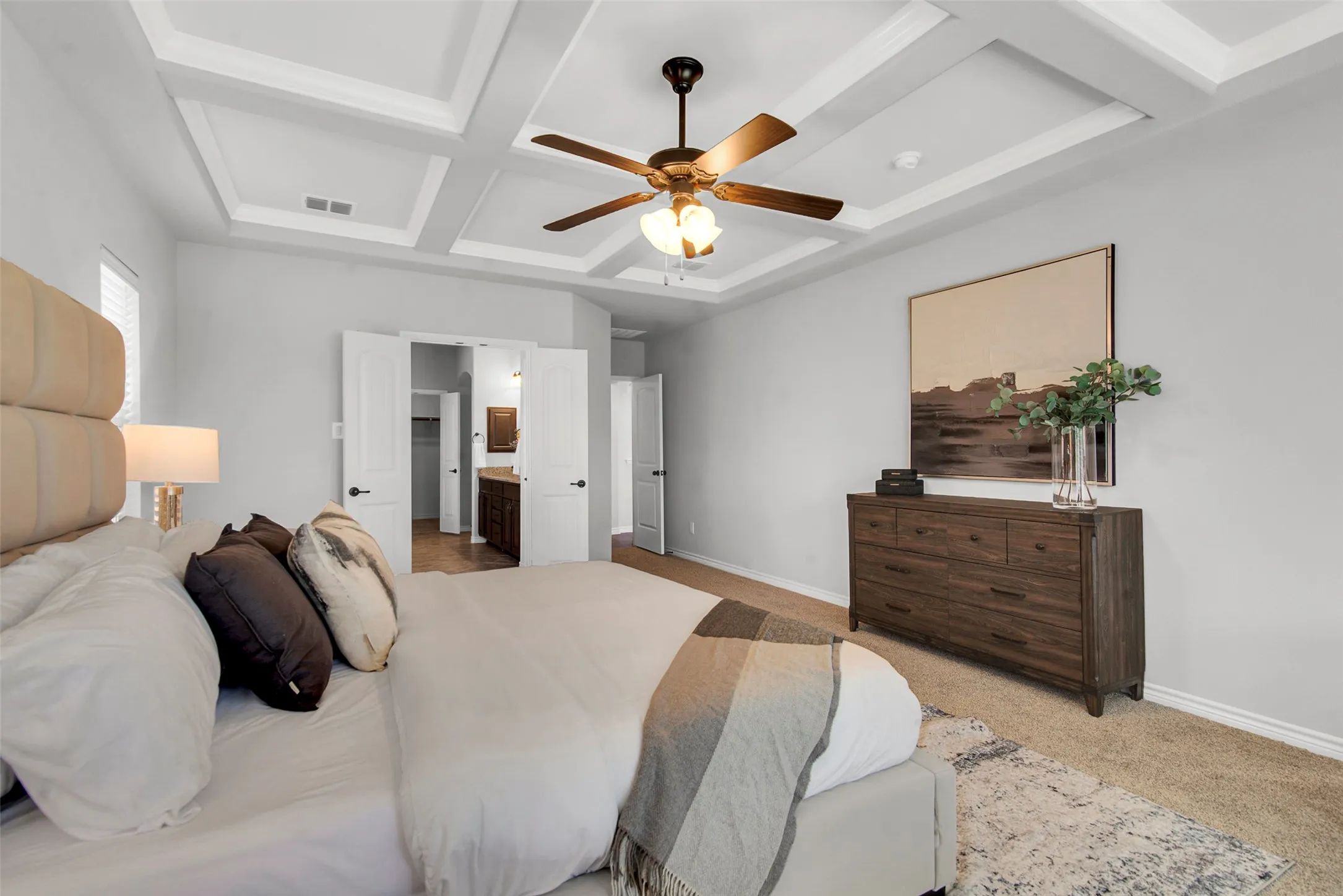 Single Family Residence For Sale in Denton County , 116 Mundelein Drive, Oak Point, Texas 75068, 4 Bedroom, 4 Bathroom, 3 Garage spaces, 3,582 Sqft, built in 2014, Preowned, mls#21243530, Real Estate Agent in Oak Point, Homes For Sale in Denton county, Homes For Sale in Oak Point, Realtor in Oak Point Texas, Real Estate Brokerage Independent Realty Texas, Luminita Cordes Realtor