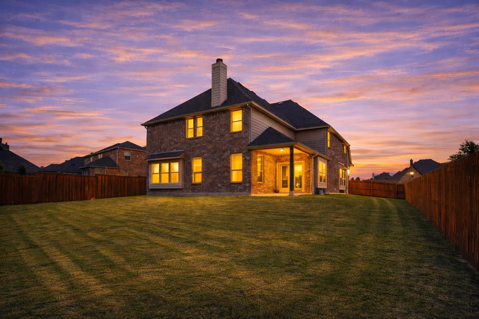 Single Family Residence For Sale in Denton County , 116 Mundelein Drive, Oak Point, Texas 75068, 4 Bedroom, 4 Bathroom, 3 Garage spaces, 3,582 Sqft, built in 2014, Preowned, mls#21243530, Real Estate Agent in Oak Point, Homes For Sale in Denton county, Homes For Sale in Oak Point, Realtor in Oak Point Texas, Real Estate Brokerage Independent Realty Texas, Luminita Cordes Realtor