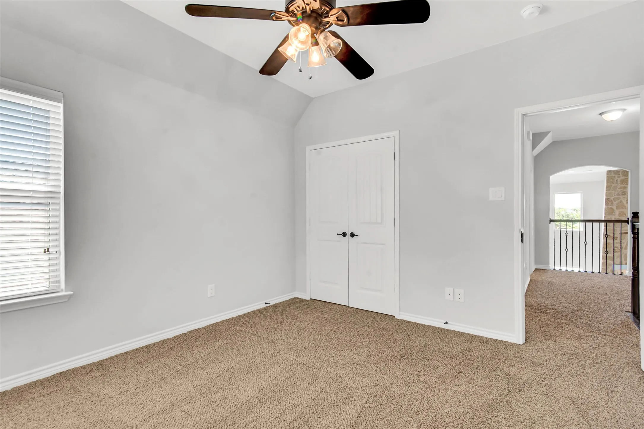 Single Family Residence For Sale in Denton County , 116 Mundelein Drive, Oak Point, Texas 75068, 4 Bedroom, 4 Bathroom, 3 Garage spaces, 3,582 Sqft, built in 2014, Preowned, mls#21243530, Real Estate Agent in Oak Point, Homes For Sale in Denton county, Homes For Sale in Oak Point, Realtor in Oak Point Texas, Real Estate Brokerage Independent Realty Texas, Luminita Cordes Realtor