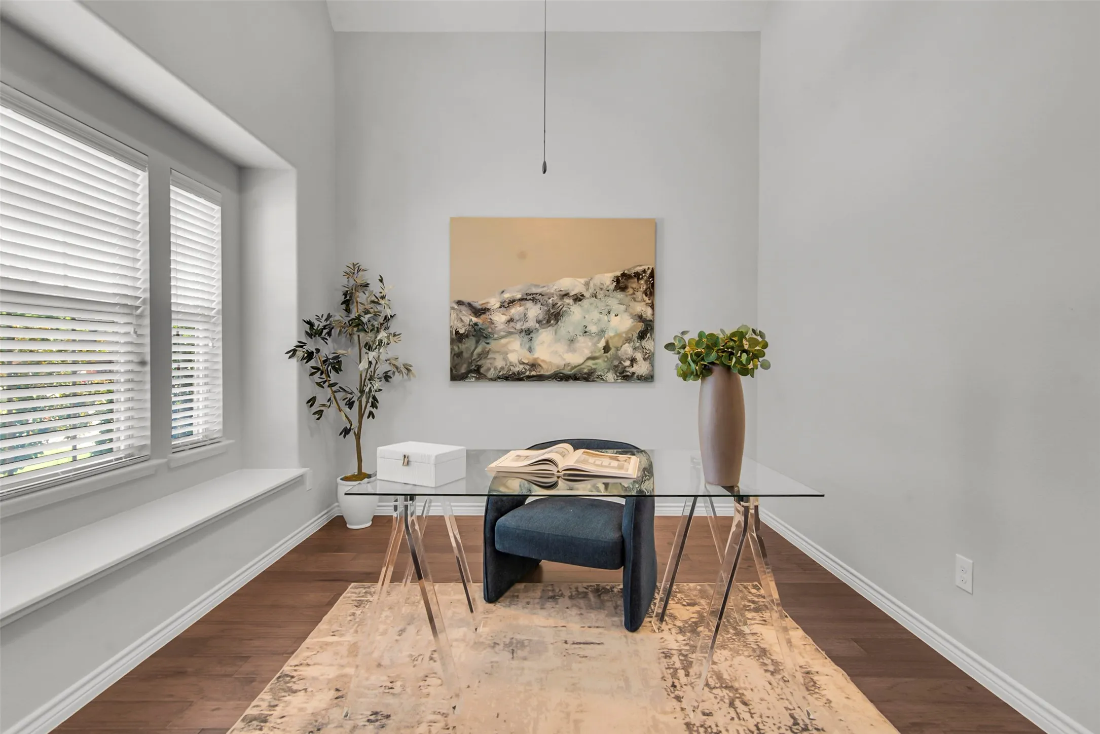 Single Family Residence For Sale in Denton County , 116 Mundelein Drive, Oak Point, Texas 75068, 4 Bedroom, 4 Bathroom, 3 Garage spaces, 3,582 Sqft, built in 2014, Preowned, mls#21243530, Real Estate Agent in Oak Point, Homes For Sale in Denton county, Homes For Sale in Oak Point, Realtor in Oak Point Texas, Real Estate Brokerage Independent Realty Texas, Luminita Cordes Realtor