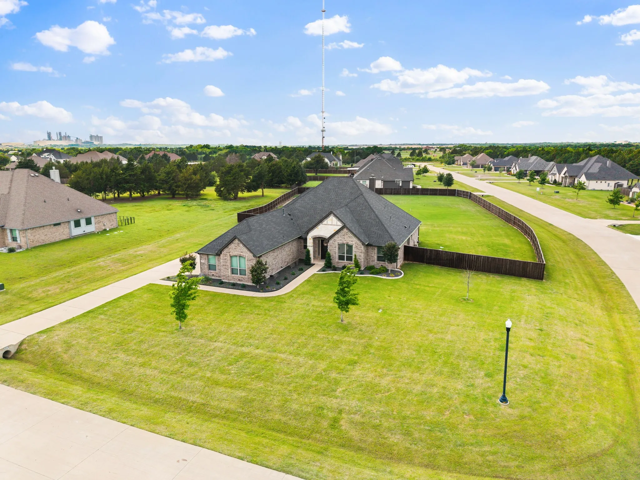 Huge corner lot!