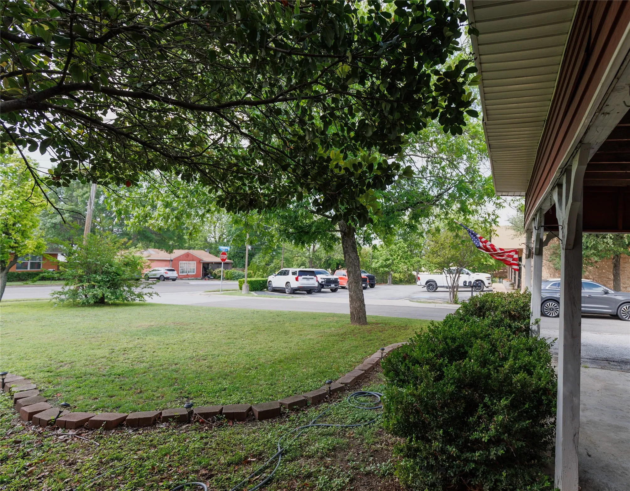 Single Family Residence For Sale in Wise County , 510 W Walnut Street, Decatur, Texas 76234, 3 Bedrooms, 3 Bathrooms, Garage spaces, 1,750 Sqft, built in 1945, Preowned, Price $499,000, mls#21241329, Real Estate Agent in Decatur, Homes For Sale in Wise county, Homes For Sale in Decatur, Realtor in Decatur Texas, Real Estate Brokerage Independent Realty Texas, Luminita Cordes Realtor