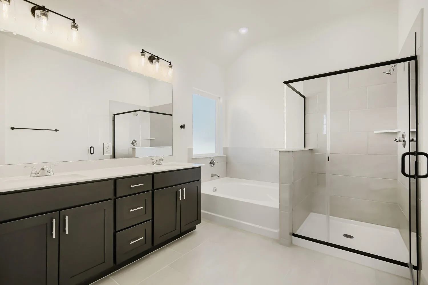 Single Family Residence For Sale in Kaufman County , 1812 Mann Road, Forney, Texas 75126, 3 Bedroom, 2 Bathroom, 2 Garage spaces, 1,720 Sqft, built in 2026, New Construction - Incomplete, mls#21241915, Real Estate Agent in Forney, Homes For Sale in Kaufman county, Homes For Sale in Forney, Realtor in Forney Texas, Real Estate Brokerage Independent Realty Texas, Luminita Cordes Realtor