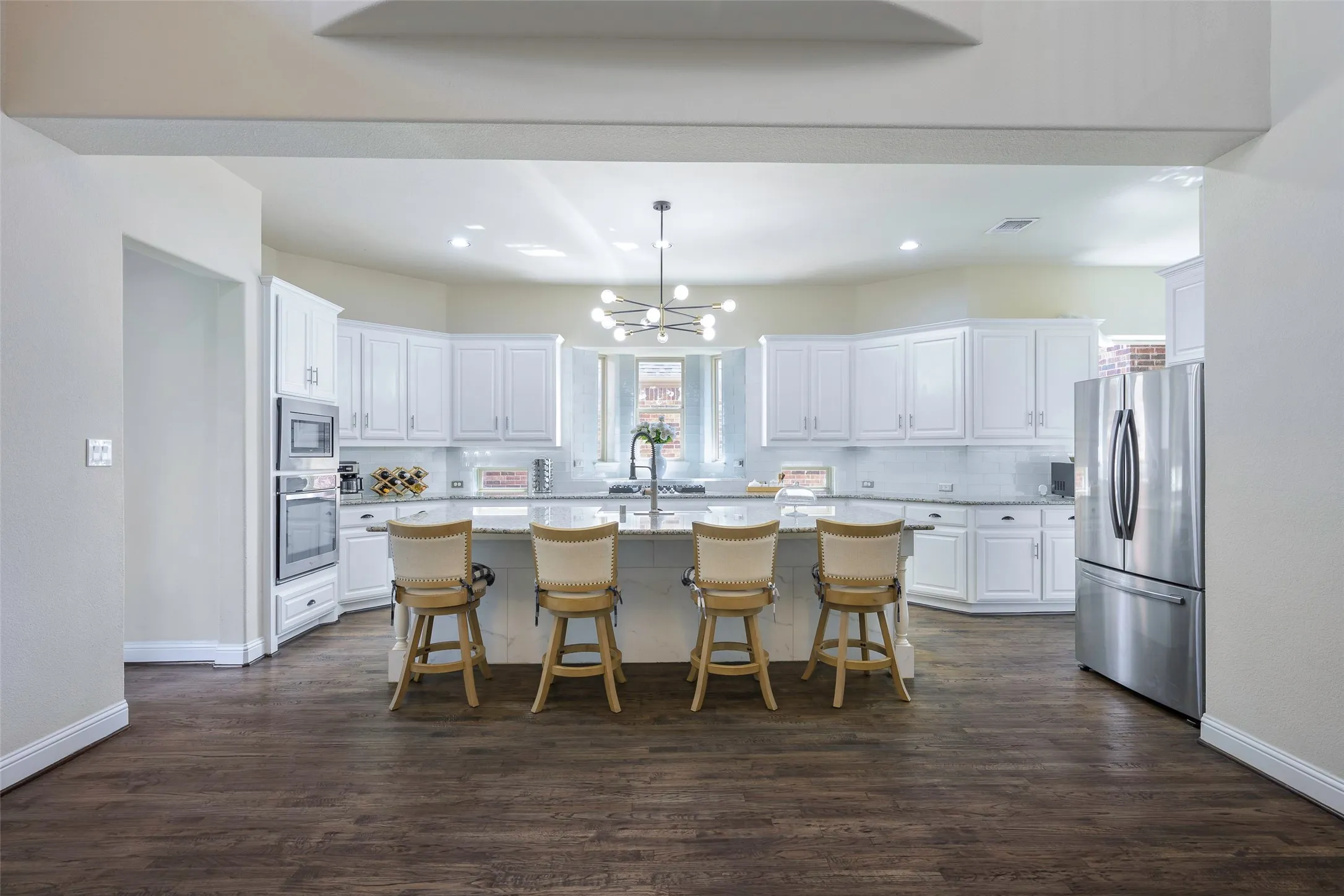 Single Family Residence For Sale in Denton County , 7524 Glenturret Circle, The Colony, Texas 75056, 6 Bedroom, 6 Bathroom, 2 Garage spaces, 5,508 Sqft, built in 2013, Preowned, mls#21243648, Real Estate Agent in The Colony, Homes For Sale in Denton county, Homes For Sale in The Colony, Realtor in The Colony Texas, Real Estate Brokerage Independent Realty Texas, Luminita Cordes Realtor