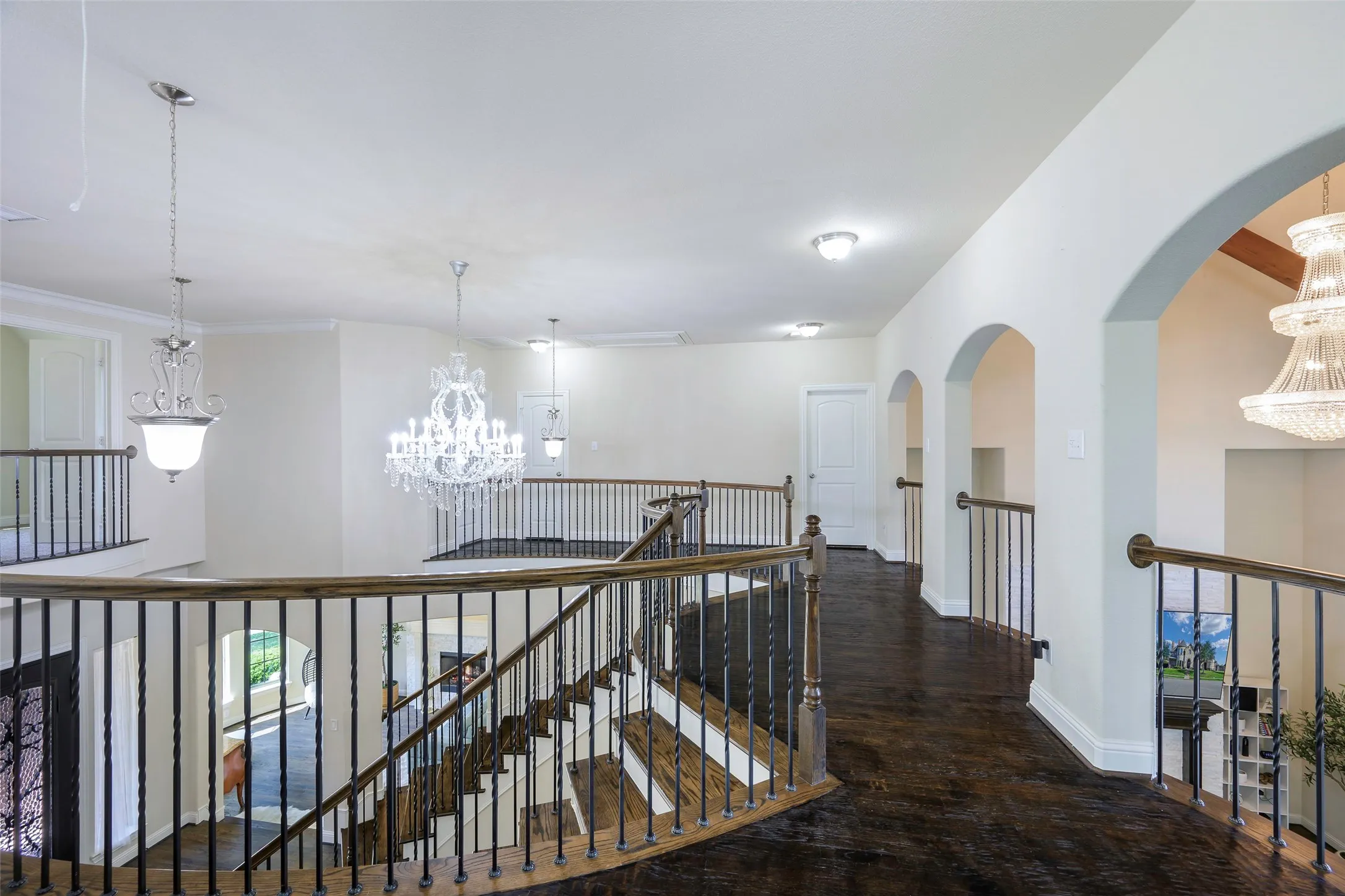 Single Family Residence For Sale in Denton County , 7524 Glenturret Circle, The Colony, Texas 75056, 6 Bedroom, 6 Bathroom, 2 Garage spaces, 5,508 Sqft, built in 2013, Preowned, mls#21243648, Real Estate Agent in The Colony, Homes For Sale in Denton county, Homes For Sale in The Colony, Realtor in The Colony Texas, Real Estate Brokerage Independent Realty Texas, Luminita Cordes Realtor