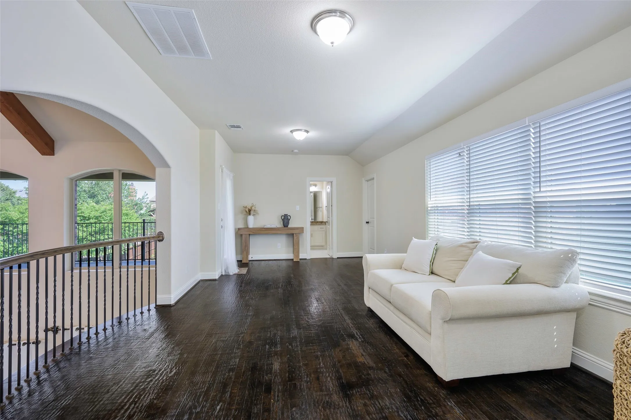 Single Family Residence For Sale in Denton County , 7524 Glenturret Circle, The Colony, Texas 75056, 6 Bedroom, 6 Bathroom, 2 Garage spaces, 5,508 Sqft, built in 2013, Preowned, mls#21243648, Real Estate Agent in The Colony, Homes For Sale in Denton county, Homes For Sale in The Colony, Realtor in The Colony Texas, Real Estate Brokerage Independent Realty Texas, Luminita Cordes Realtor
