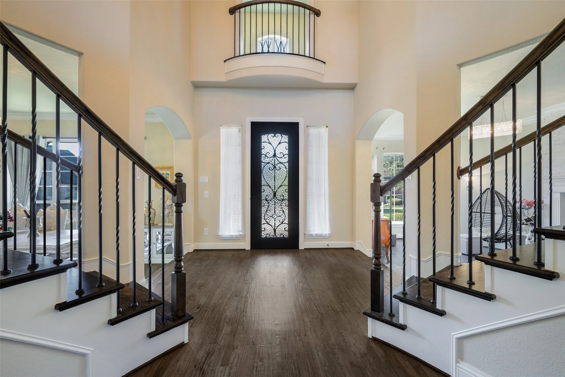 Single Family Residence For Sale in Denton County , 7524 Glenturret Circle, The Colony, Texas 75056, 6 Bedroom, 6 Bathroom, 2 Garage spaces, 5,508 Sqft, built in 2013, Preowned, mls#21243648, Real Estate Agent in The Colony, Homes For Sale in Denton county, Homes For Sale in The Colony, Realtor in The Colony Texas, Real Estate Brokerage Independent Realty Texas, Luminita Cordes Realtor