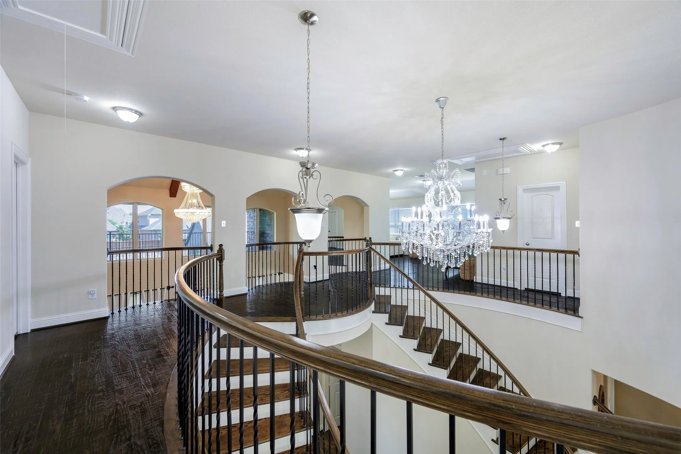 Single Family Residence For Sale in Denton County , 7524 Glenturret Circle, The Colony, Texas 75056, 6 Bedroom, 6 Bathroom, 2 Garage spaces, 5,508 Sqft, built in 2013, Preowned, mls#21243648, Real Estate Agent in The Colony, Homes For Sale in Denton county, Homes For Sale in The Colony, Realtor in The Colony Texas, Real Estate Brokerage Independent Realty Texas, Luminita Cordes Realtor