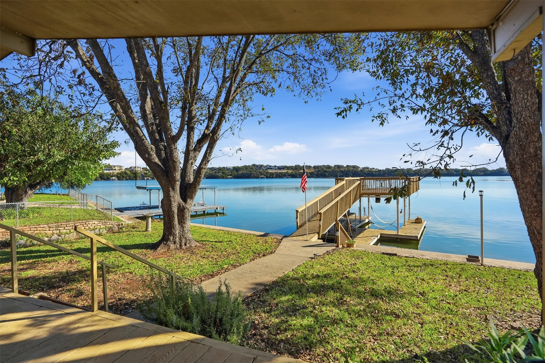 Mobile Home For Sale in Hood County , 4016 Linda Court, Granbury, Texas 76048, 2 Bedroom, 2 Bathroom, 2 Garage spaces, 1,372 Sqft, built in 1981, mls#21206386, Real Estate Agent in Granbury, Homes For Sale in Hood county, Homes For Sale in Granbury, Realtor in Granbury Texas, Real Estate Brokerage Independent Realty Texas, Luminita Cordes Realtor