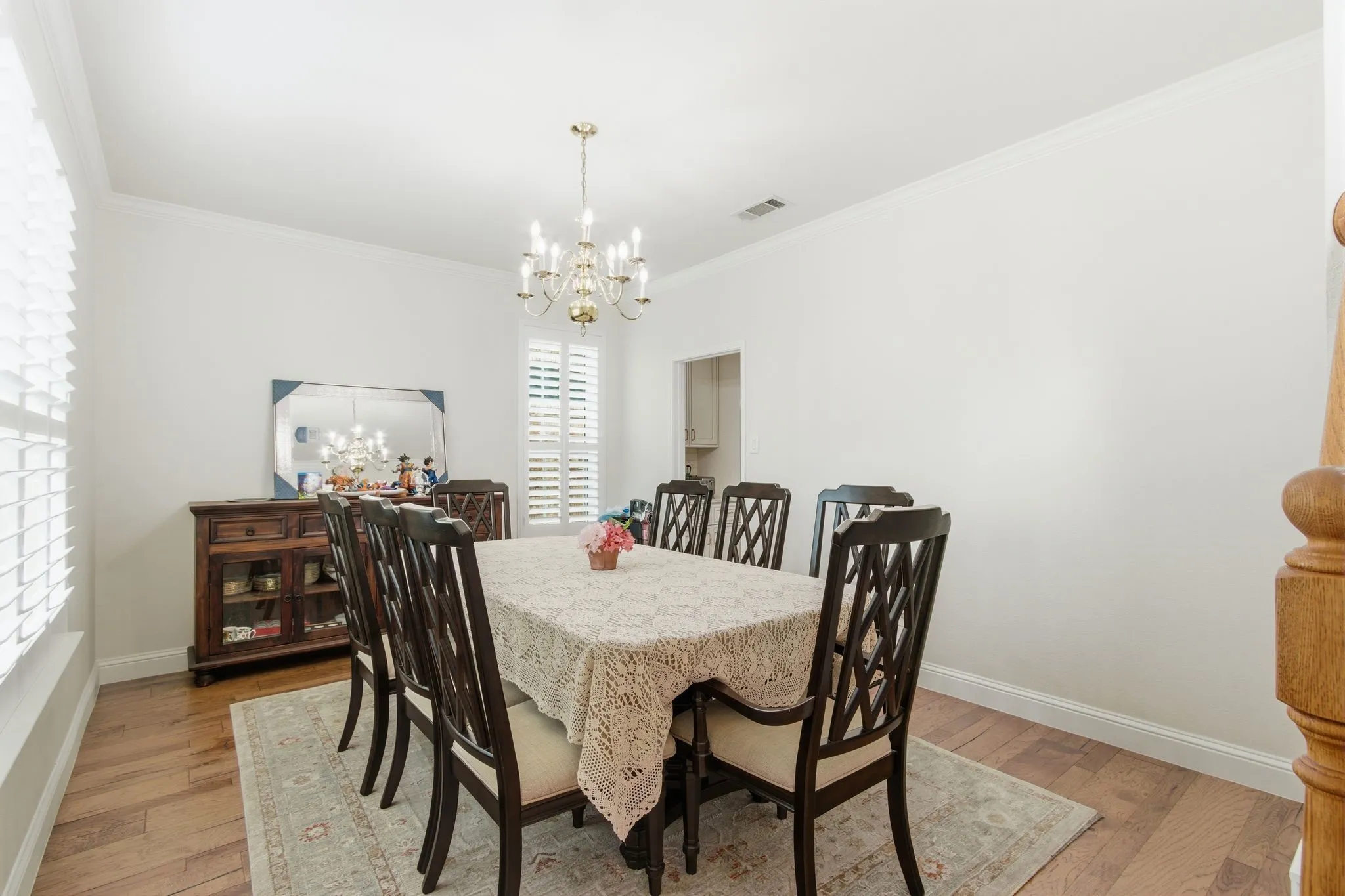 Single Family Residence For Sale in Denton County , 3852 Harrison Drive, Carrollton, Texas 75010, 4 Bedroom, 3 Bathroom, 2 Garage spaces, 2,696 Sqft, built in 1997, Preowned, mls#21219000, Real Estate Agent in Carrollton, Homes For Sale in Denton county, Homes For Sale in Carrollton, Realtor in Carrollton Texas, Real Estate Brokerage Independent Realty Texas, Luminita Cordes Realtor