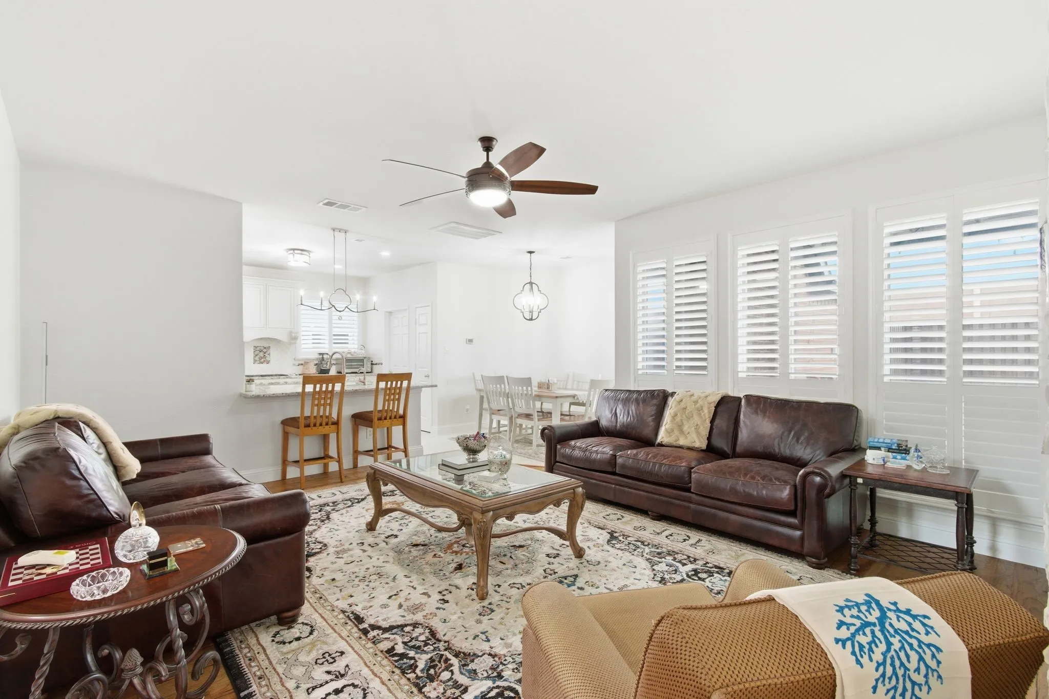 Single Family Residence For Sale in Denton County , 3852 Harrison Drive, Carrollton, Texas 75010, 4 Bedroom, 3 Bathroom, 2 Garage spaces, 2,696 Sqft, built in 1997, Preowned, mls#21219000, Real Estate Agent in Carrollton, Homes For Sale in Denton county, Homes For Sale in Carrollton, Realtor in Carrollton Texas, Real Estate Brokerage Independent Realty Texas, Luminita Cordes Realtor