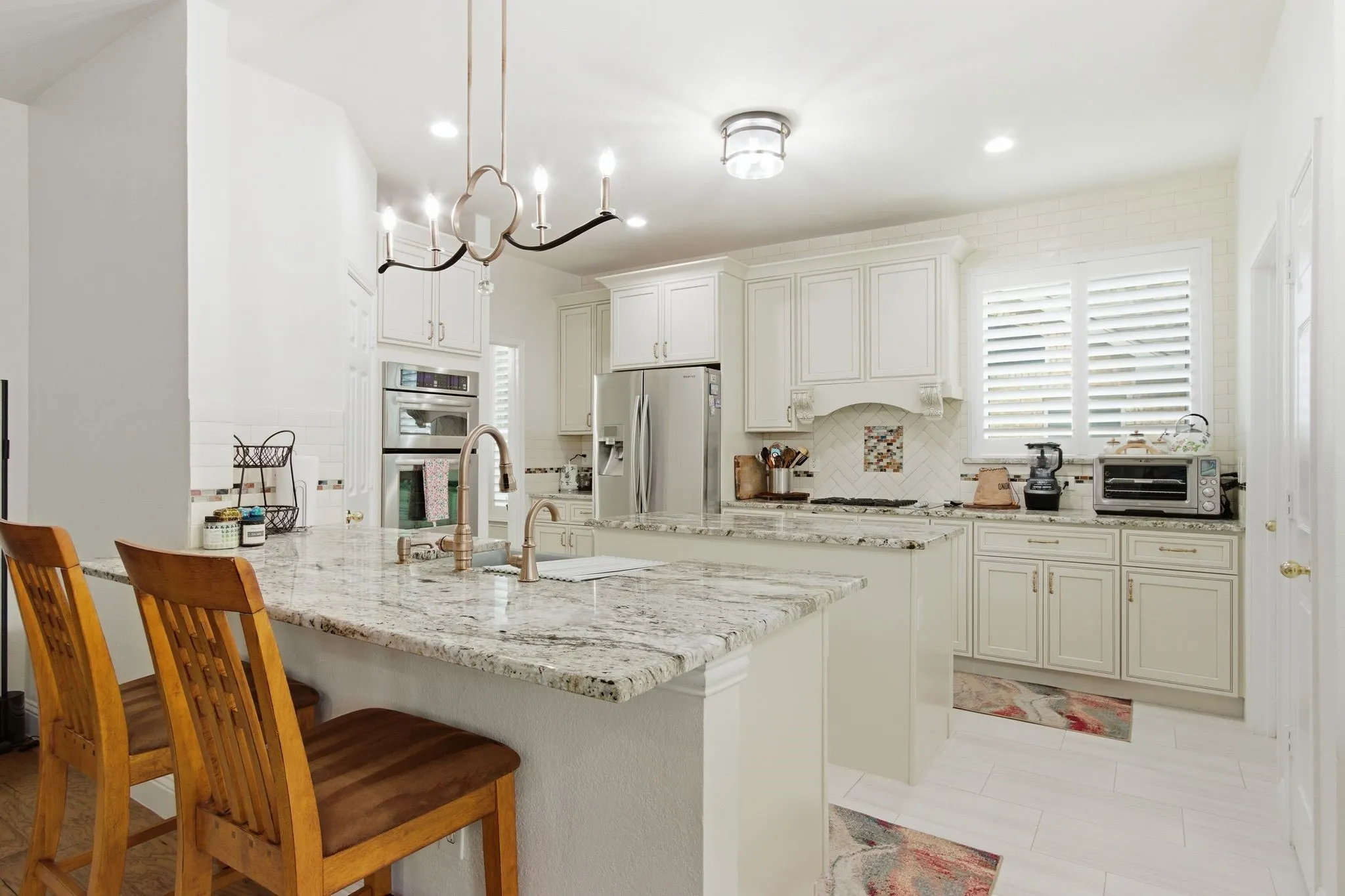 Single Family Residence For Sale in Denton County , 3852 Harrison Drive, Carrollton, Texas 75010, 4 Bedroom, 3 Bathroom, 2 Garage spaces, 2,696 Sqft, built in 1997, Preowned, mls#21219000, Real Estate Agent in Carrollton, Homes For Sale in Denton county, Homes For Sale in Carrollton, Realtor in Carrollton Texas, Real Estate Brokerage Independent Realty Texas, Luminita Cordes Realtor