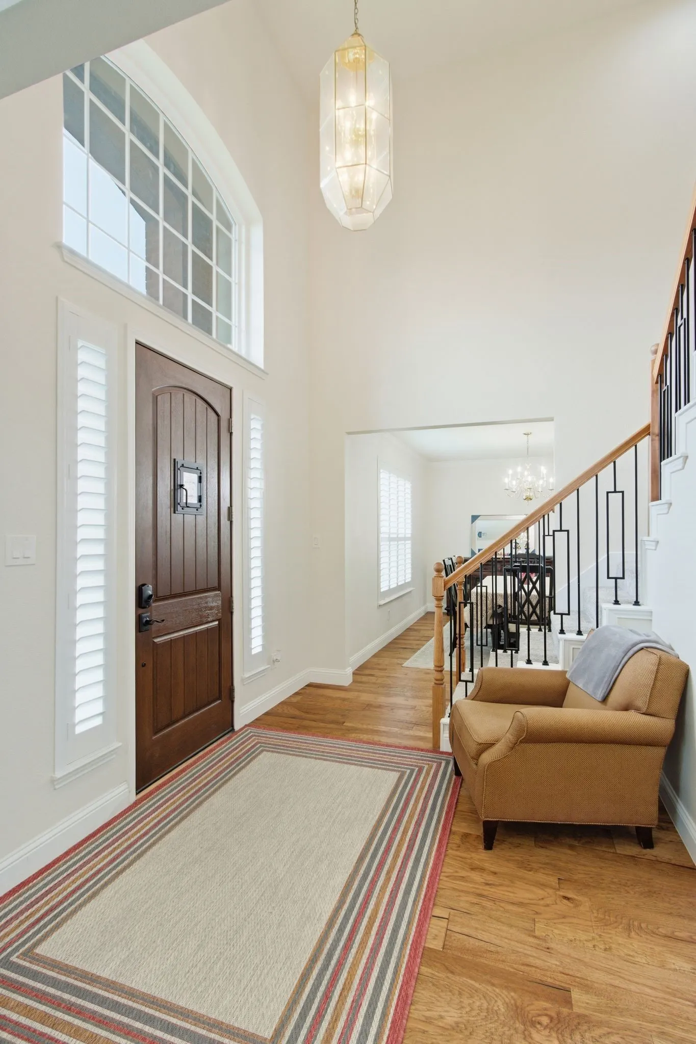 Single Family Residence For Sale in Denton County , 3852 Harrison Drive, Carrollton, Texas 75010, 4 Bedroom, 3 Bathroom, 2 Garage spaces, 2,696 Sqft, built in 1997, Preowned, mls#21219000, Real Estate Agent in Carrollton, Homes For Sale in Denton county, Homes For Sale in Carrollton, Realtor in Carrollton Texas, Real Estate Brokerage Independent Realty Texas, Luminita Cordes Realtor