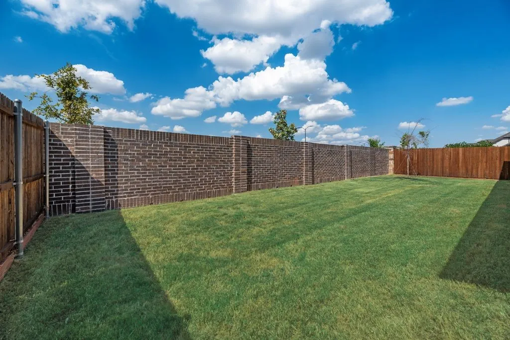 Single Family Residence For Sale in Denton County , 2272 Valencia Drive, Little Elm, Texas 75068, 4 Bedroom, 4 Bathroom, 3 Garage spaces, 2,787 Sqft, built in 2024, New Construction - Complete, mls#21243668, Real Estate Agent in Little Elm, Homes For Sale in Denton county, Homes For Sale in Little Elm, Realtor in Little Elm Texas, Real Estate Brokerage Independent Realty Texas, Luminita Cordes Realtor