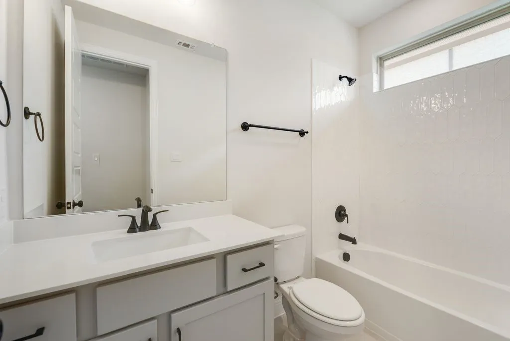 Single Family Residence For Sale in Denton County , 2272 Valencia Drive, Little Elm, Texas 75068, 4 Bedroom, 4 Bathroom, 3 Garage spaces, 2,787 Sqft, built in 2024, New Construction - Complete, mls#21243668, Real Estate Agent in Little Elm, Homes For Sale in Denton county, Homes For Sale in Little Elm, Realtor in Little Elm Texas, Real Estate Brokerage Independent Realty Texas, Luminita Cordes Realtor