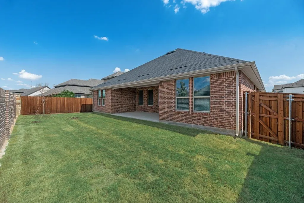 Single Family Residence For Sale in Denton County , 2272 Valencia Drive, Little Elm, Texas 75068, 4 Bedroom, 4 Bathroom, 3 Garage spaces, 2,787 Sqft, built in 2024, New Construction - Complete, mls#21243668, Real Estate Agent in Little Elm, Homes For Sale in Denton county, Homes For Sale in Little Elm, Realtor in Little Elm Texas, Real Estate Brokerage Independent Realty Texas, Luminita Cordes Realtor