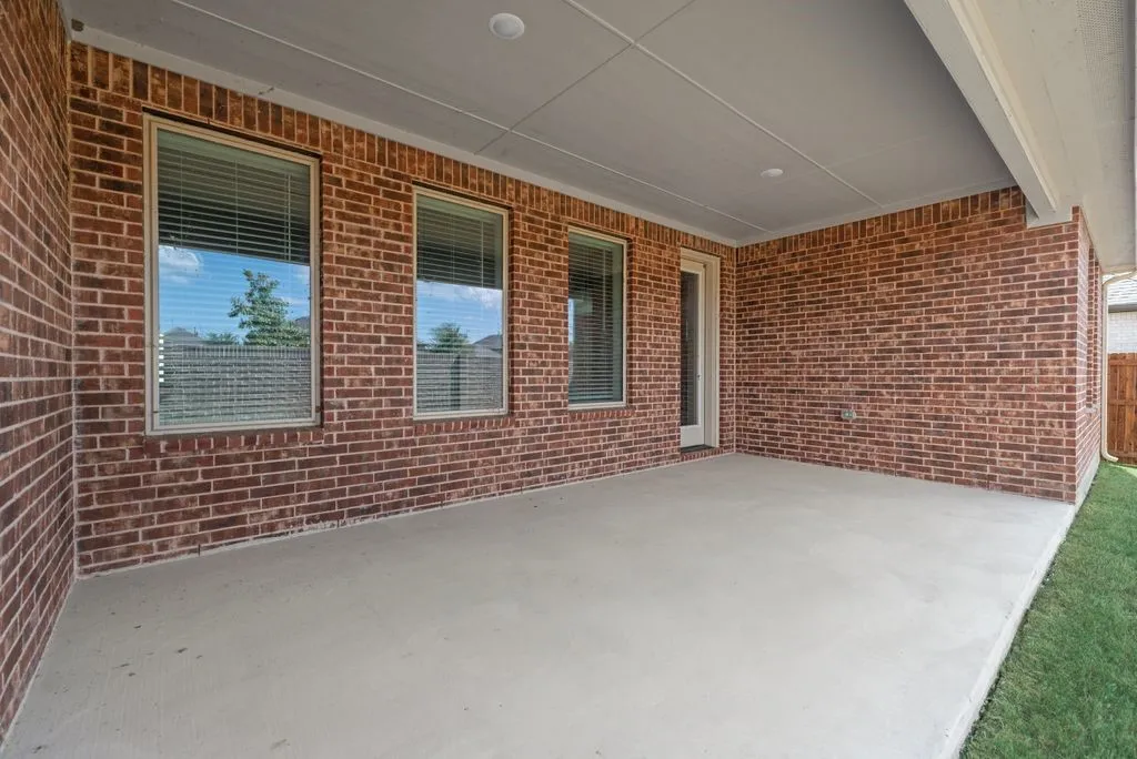 Single Family Residence For Sale in Denton County , 2272 Valencia Drive, Little Elm, Texas 75068, 4 Bedroom, 4 Bathroom, 3 Garage spaces, 2,787 Sqft, built in 2024, New Construction - Complete, mls#21243668, Real Estate Agent in Little Elm, Homes For Sale in Denton county, Homes For Sale in Little Elm, Realtor in Little Elm Texas, Real Estate Brokerage Independent Realty Texas, Luminita Cordes Realtor