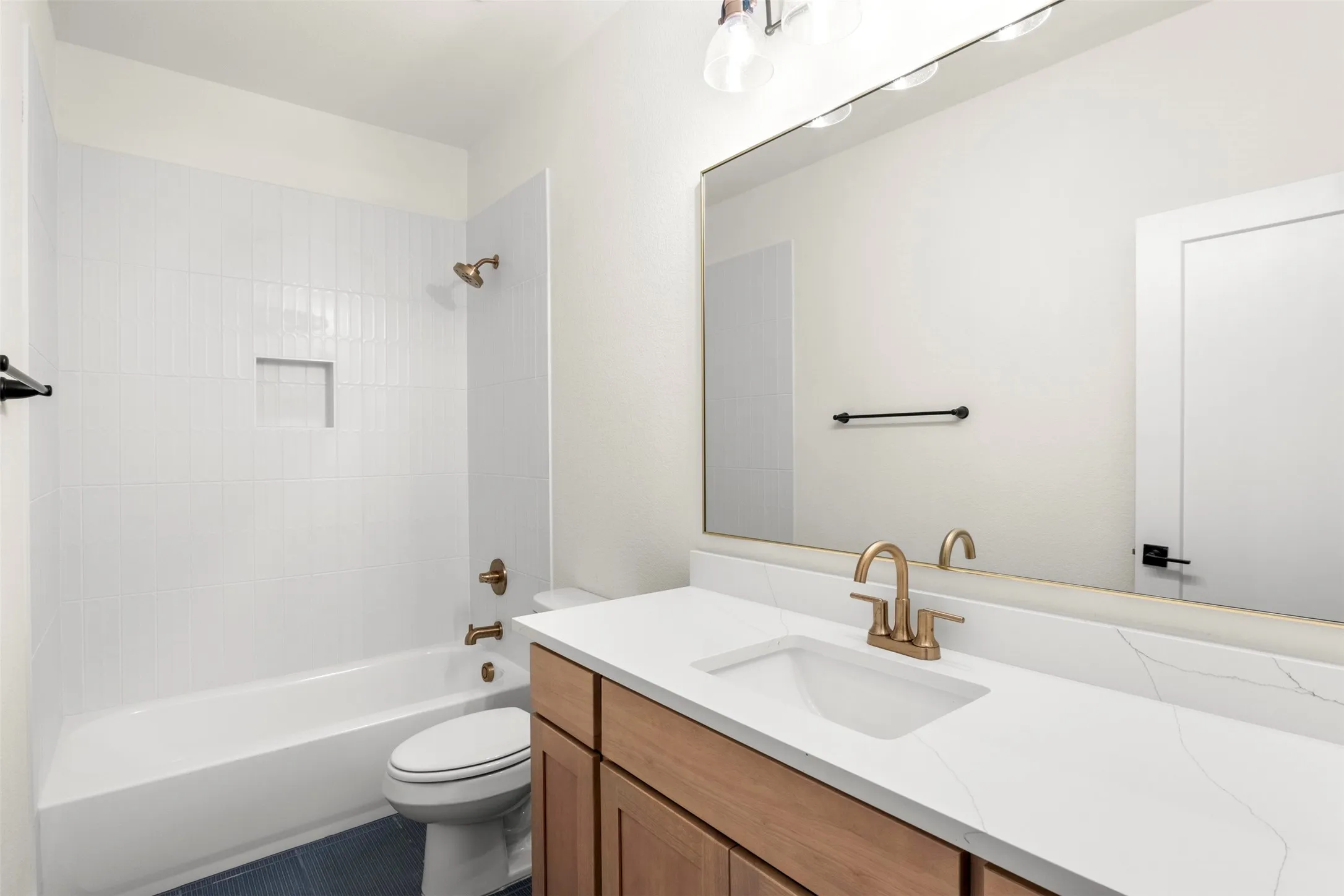 Single Family Residence For Sale in Ellis County , 701 Escovedo Drive, Italy, Texas 76651, 3 Bedroom, 2 Bathroom, 2 Garage spaces, 1,669 Sqft, built in 2025, New Construction - Complete, mls#21243622, Real Estate Agent in Italy, Homes For Sale in Ellis county, Homes For Sale in Italy, Realtor in Italy Texas, Real Estate Brokerage Independent Realty Texas, Luminita Cordes Realtor