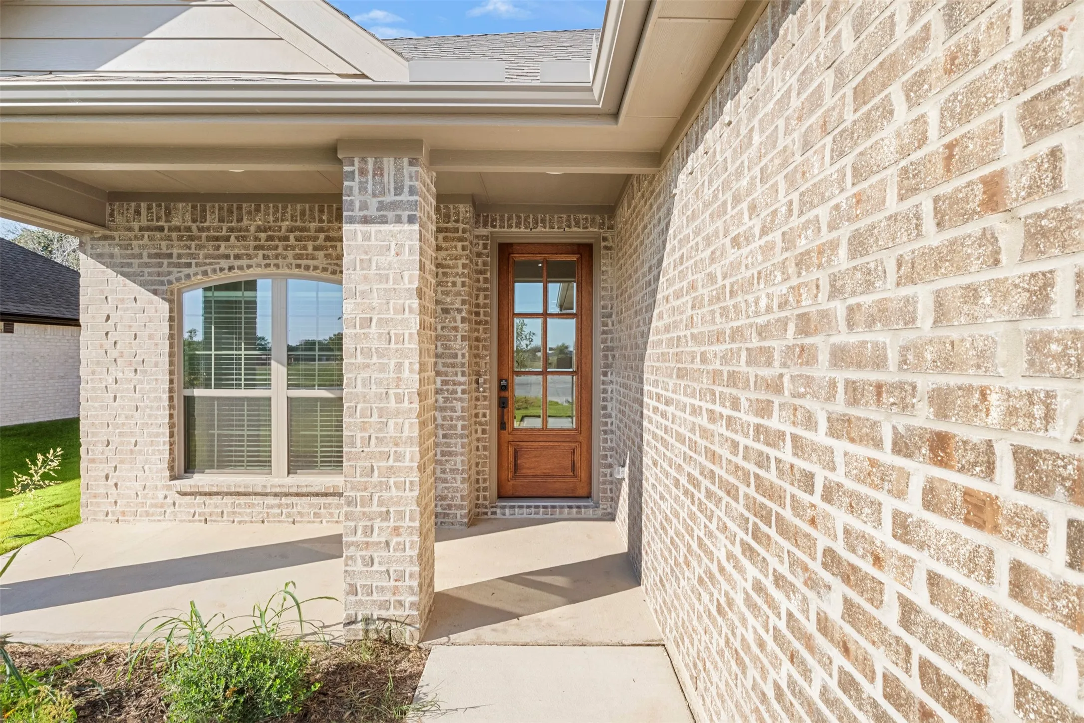 Single Family Residence For Sale in Ellis County , 701 Escovedo Drive, Italy, Texas 76651, 3 Bedroom, 2 Bathroom, 2 Garage spaces, 1,669 Sqft, built in 2025, New Construction - Complete, mls#21243622, Real Estate Agent in Italy, Homes For Sale in Ellis county, Homes For Sale in Italy, Realtor in Italy Texas, Real Estate Brokerage Independent Realty Texas, Luminita Cordes Realtor