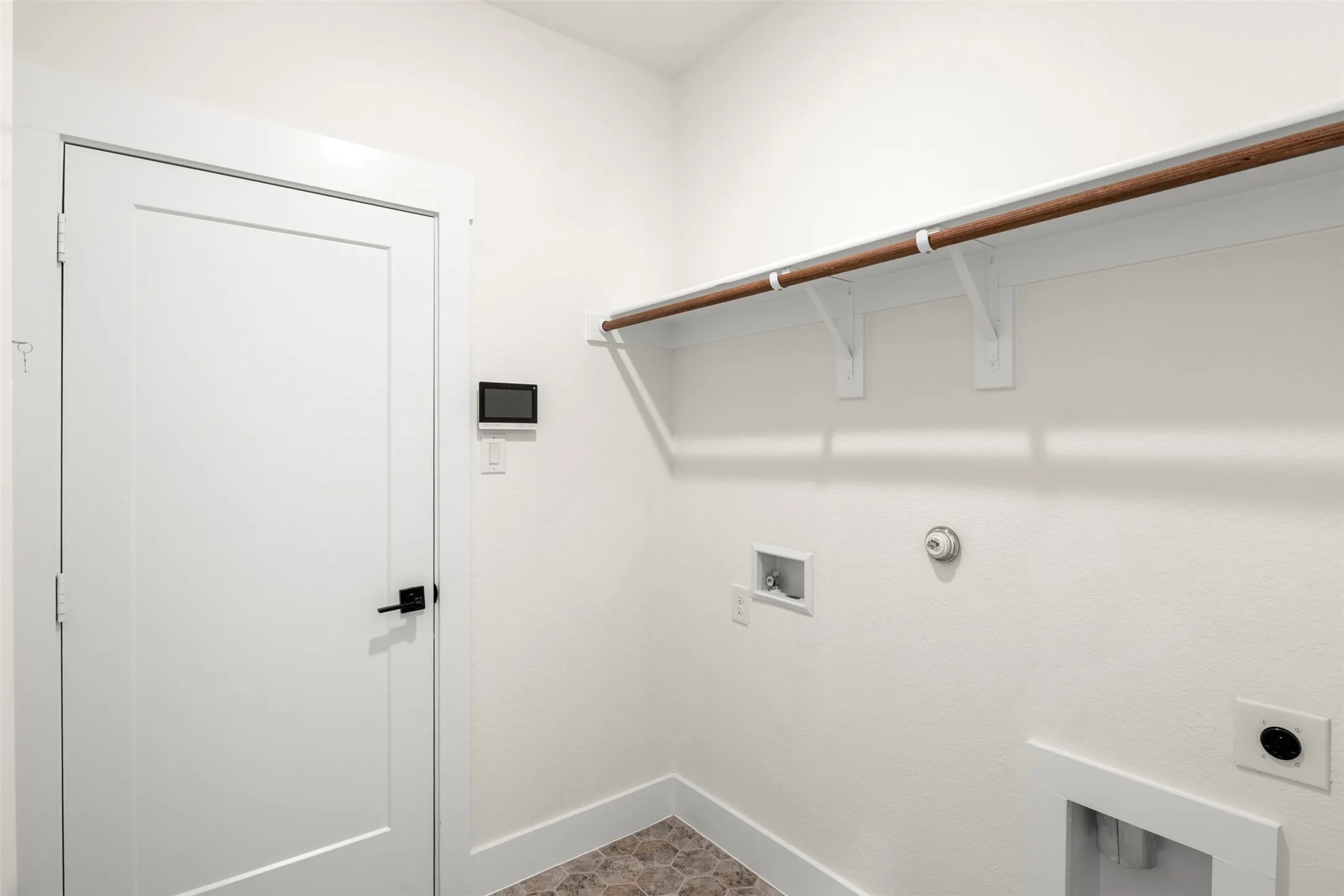 Single Family Residence For Sale in Ellis County , 701 Escovedo Drive, Italy, Texas 76651, 3 Bedroom, 2 Bathroom, 2 Garage spaces, 1,669 Sqft, built in 2025, New Construction - Complete, mls#21243622, Real Estate Agent in Italy, Homes For Sale in Ellis county, Homes For Sale in Italy, Realtor in Italy Texas, Real Estate Brokerage Independent Realty Texas, Luminita Cordes Realtor