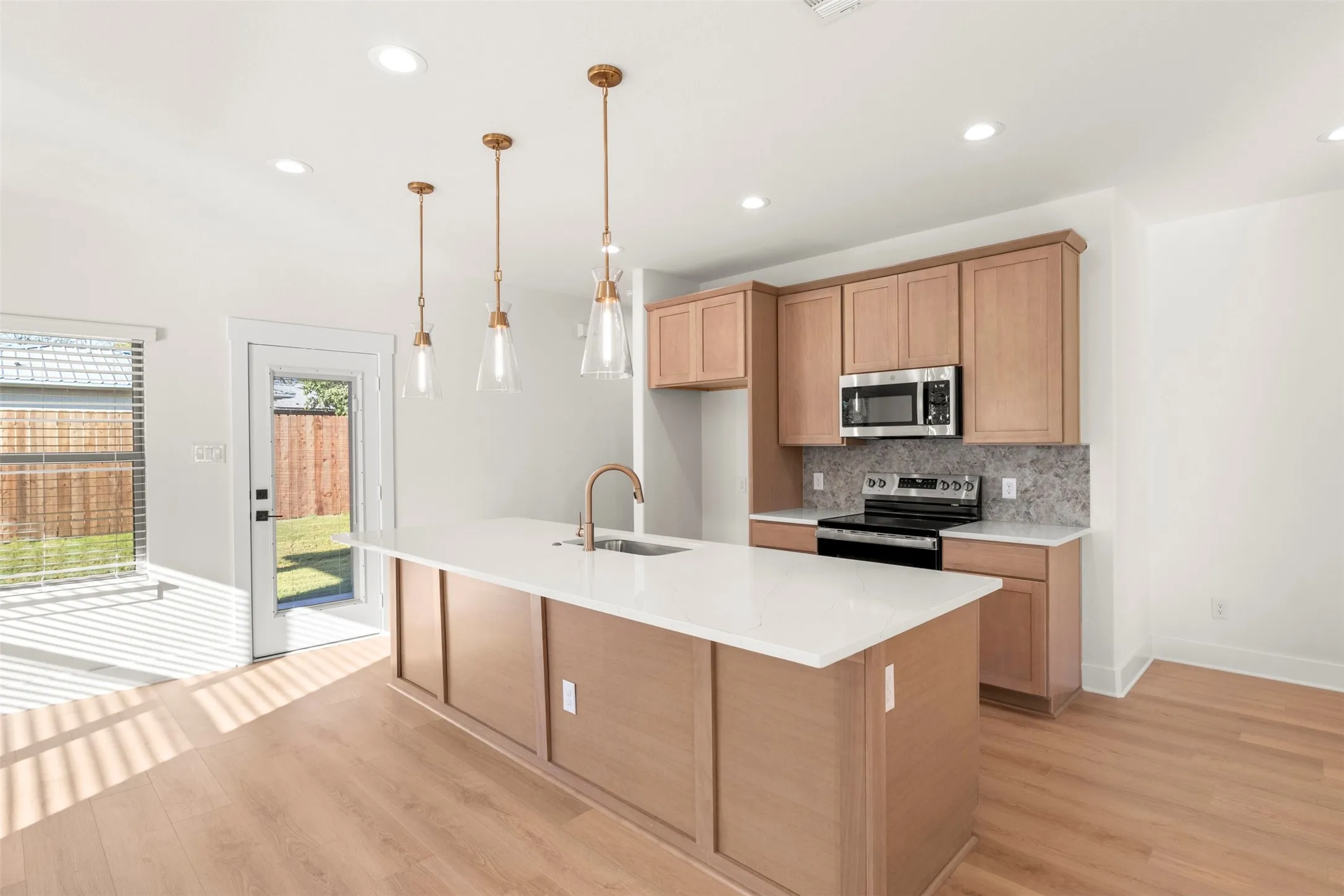 Single Family Residence For Sale in Ellis County , 701 Escovedo Drive, Italy, Texas 76651, 3 Bedroom, 2 Bathroom, 2 Garage spaces, 1,669 Sqft, built in 2025, New Construction - Complete, mls#21243622, Real Estate Agent in Italy, Homes For Sale in Ellis county, Homes For Sale in Italy, Realtor in Italy Texas, Real Estate Brokerage Independent Realty Texas, Luminita Cordes Realtor