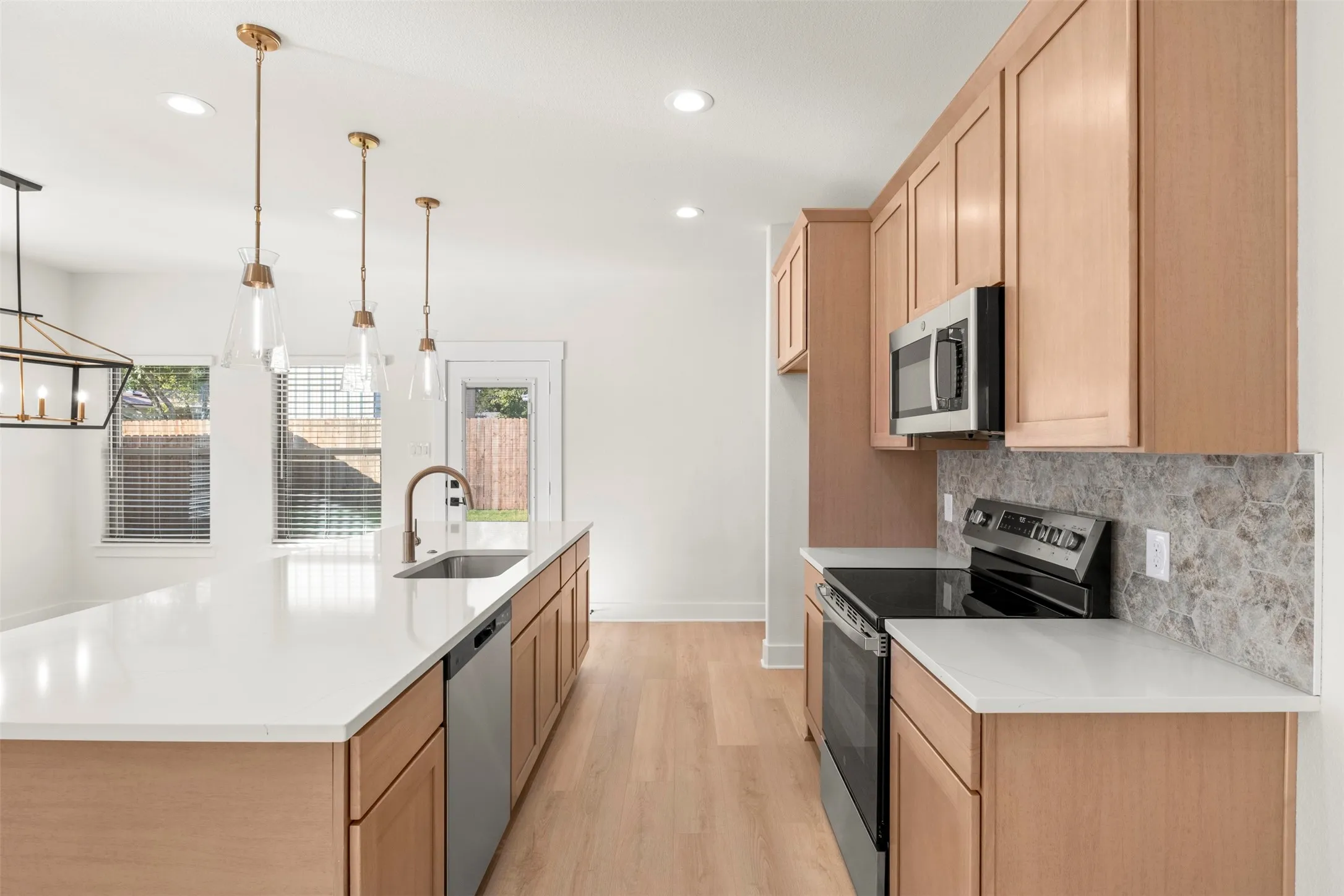 Single Family Residence For Sale in Ellis County , 701 Escovedo Drive, Italy, Texas 76651, 3 Bedroom, 2 Bathroom, 2 Garage spaces, 1,669 Sqft, built in 2025, New Construction - Complete, mls#21243622, Real Estate Agent in Italy, Homes For Sale in Ellis county, Homes For Sale in Italy, Realtor in Italy Texas, Real Estate Brokerage Independent Realty Texas, Luminita Cordes Realtor