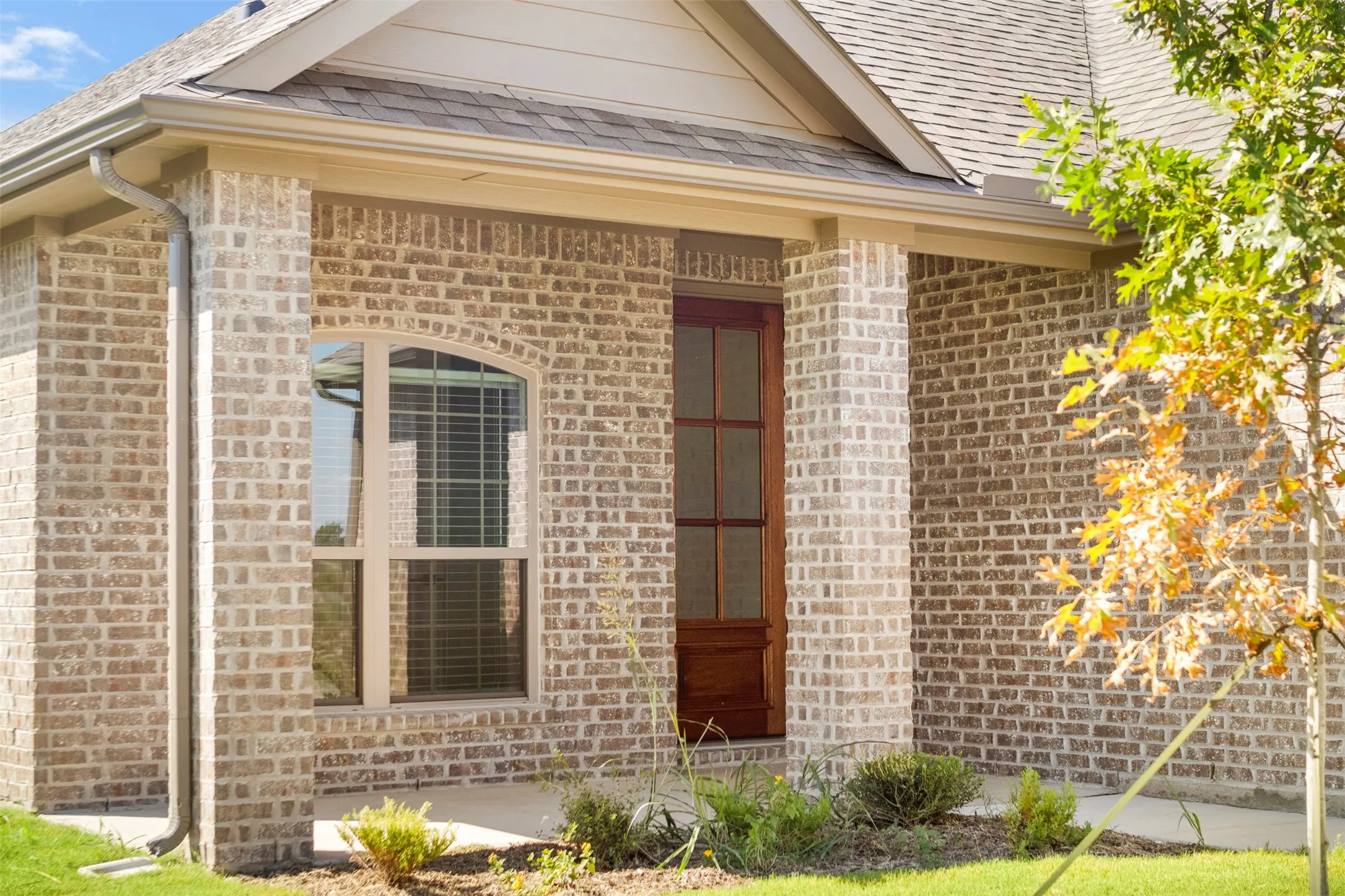 Single Family Residence For Sale in Ellis County , 701 Escovedo Drive, Italy, Texas 76651, 3 Bedroom, 2 Bathroom, 2 Garage spaces, 1,669 Sqft, built in 2025, New Construction - Complete, mls#21243622, Real Estate Agent in Italy, Homes For Sale in Ellis county, Homes For Sale in Italy, Realtor in Italy Texas, Real Estate Brokerage Independent Realty Texas, Luminita Cordes Realtor