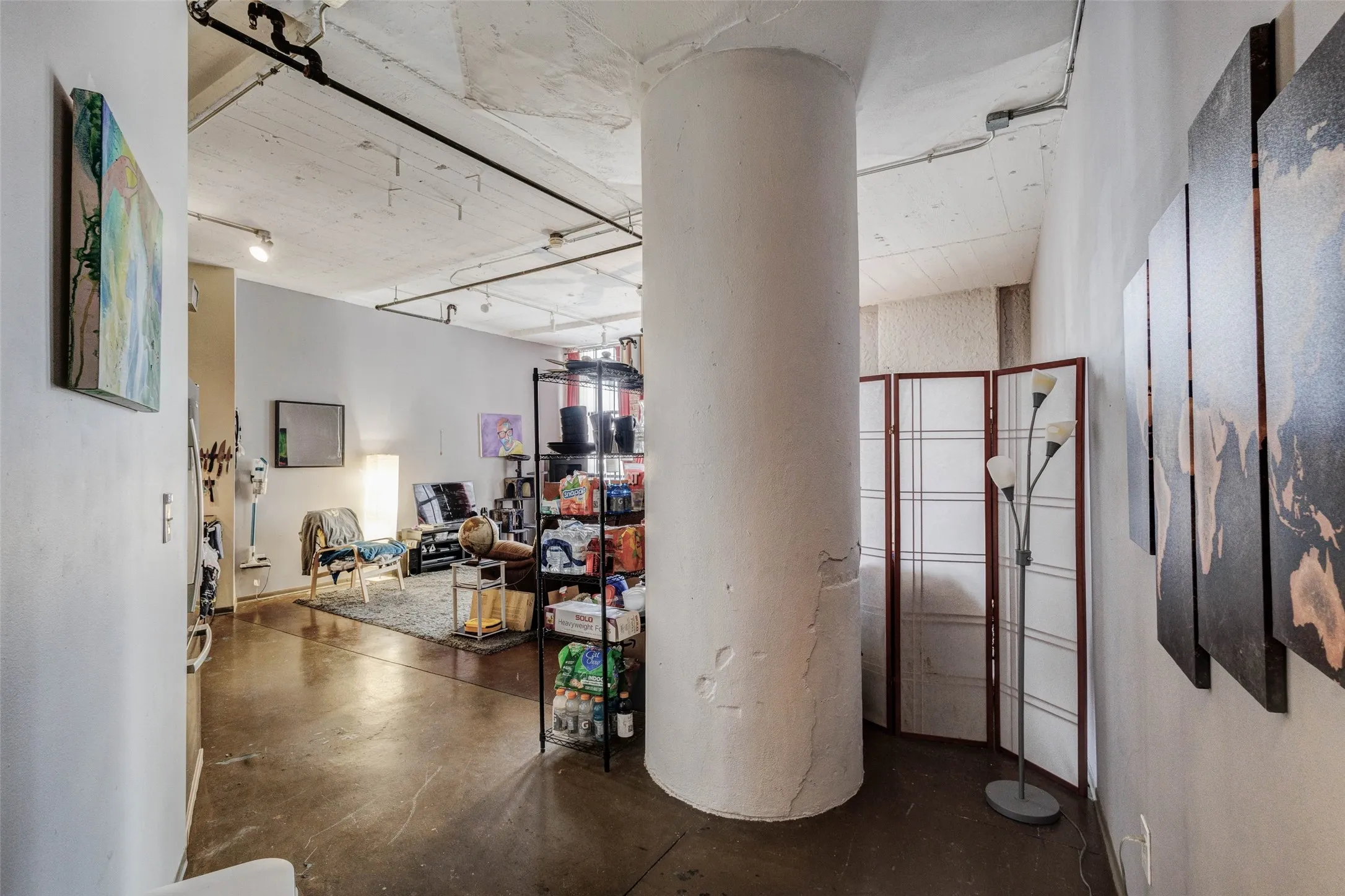 Condominium For Sale in Dallas County , 1122 Jackson Street 214, Dallas, Texas 75202, 1 Bedroom, 1 Bathroom, 1 Garage spaces, 831 Sqft, built in 1925, mls#21241019, Real Estate Agent in Dallas, Homes For Sale in Dallas county, Homes For Sale in Dallas, Realtor in Dallas Texas, Real Estate Brokerage Independent Realty Texas, Luminita Cordes Realtor