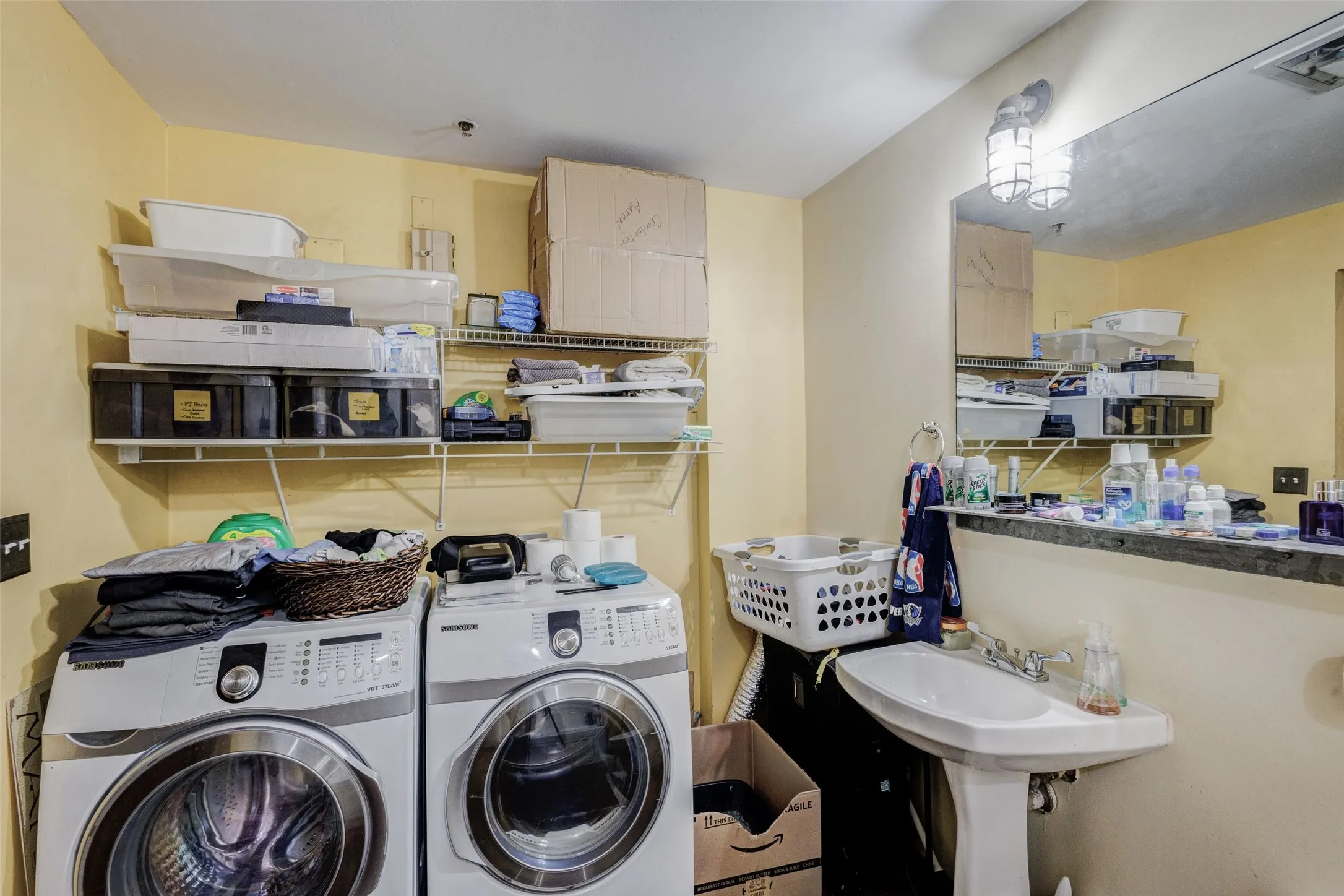 Condominium For Sale in Dallas County , 1122 Jackson Street 214, Dallas, Texas 75202, 1 Bedroom, 1 Bathroom, 1 Garage spaces, 831 Sqft, built in 1925, mls#21241019, Real Estate Agent in Dallas, Homes For Sale in Dallas county, Homes For Sale in Dallas, Realtor in Dallas Texas, Real Estate Brokerage Independent Realty Texas, Luminita Cordes Realtor