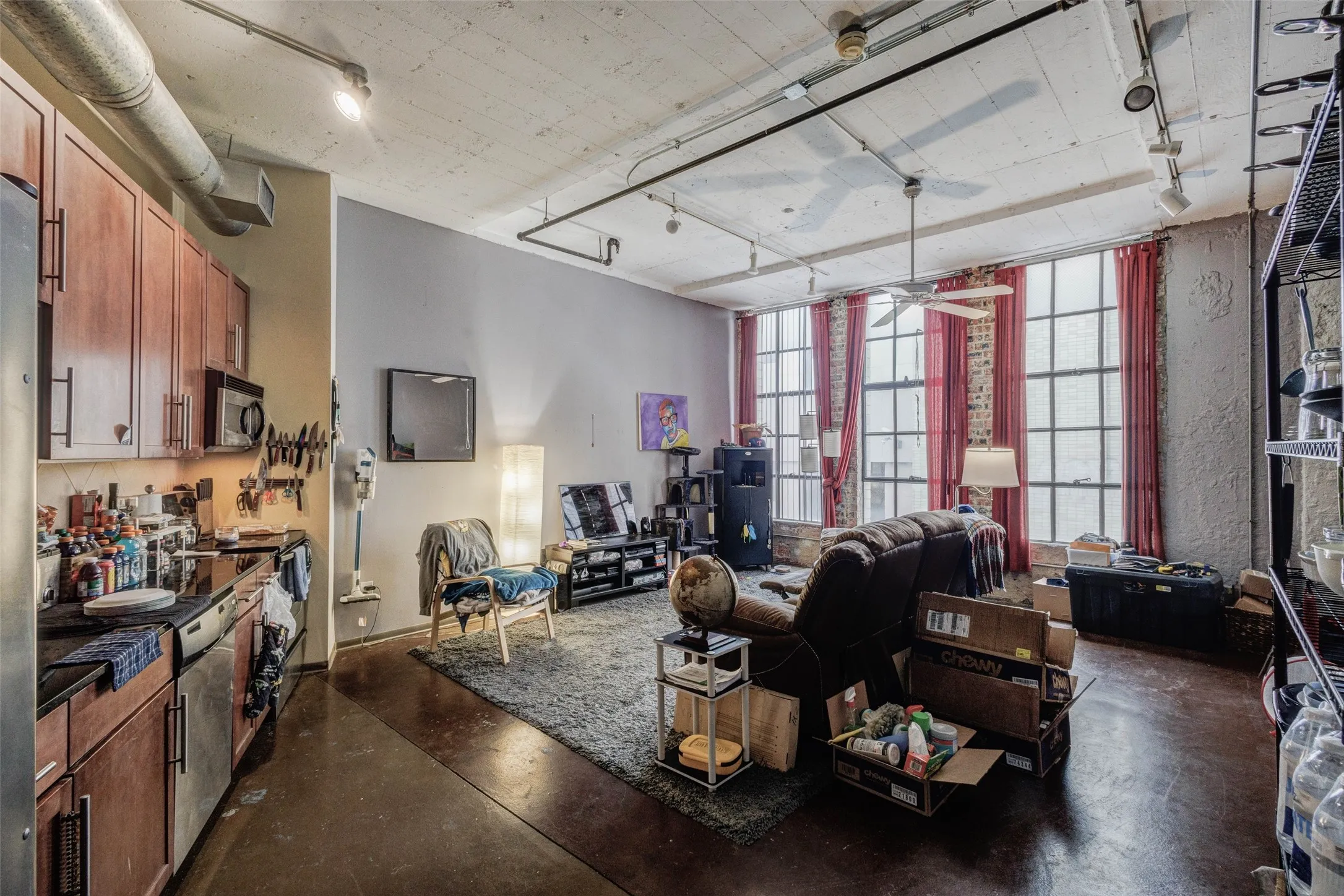 Condominium For Sale in Dallas County , 1122 Jackson Street 214, Dallas, Texas 75202, 1 Bedroom, 1 Bathroom, 1 Garage spaces, 831 Sqft, built in 1925, mls#21241019, Real Estate Agent in Dallas, Homes For Sale in Dallas county, Homes For Sale in Dallas, Realtor in Dallas Texas, Real Estate Brokerage Independent Realty Texas, Luminita Cordes Realtor