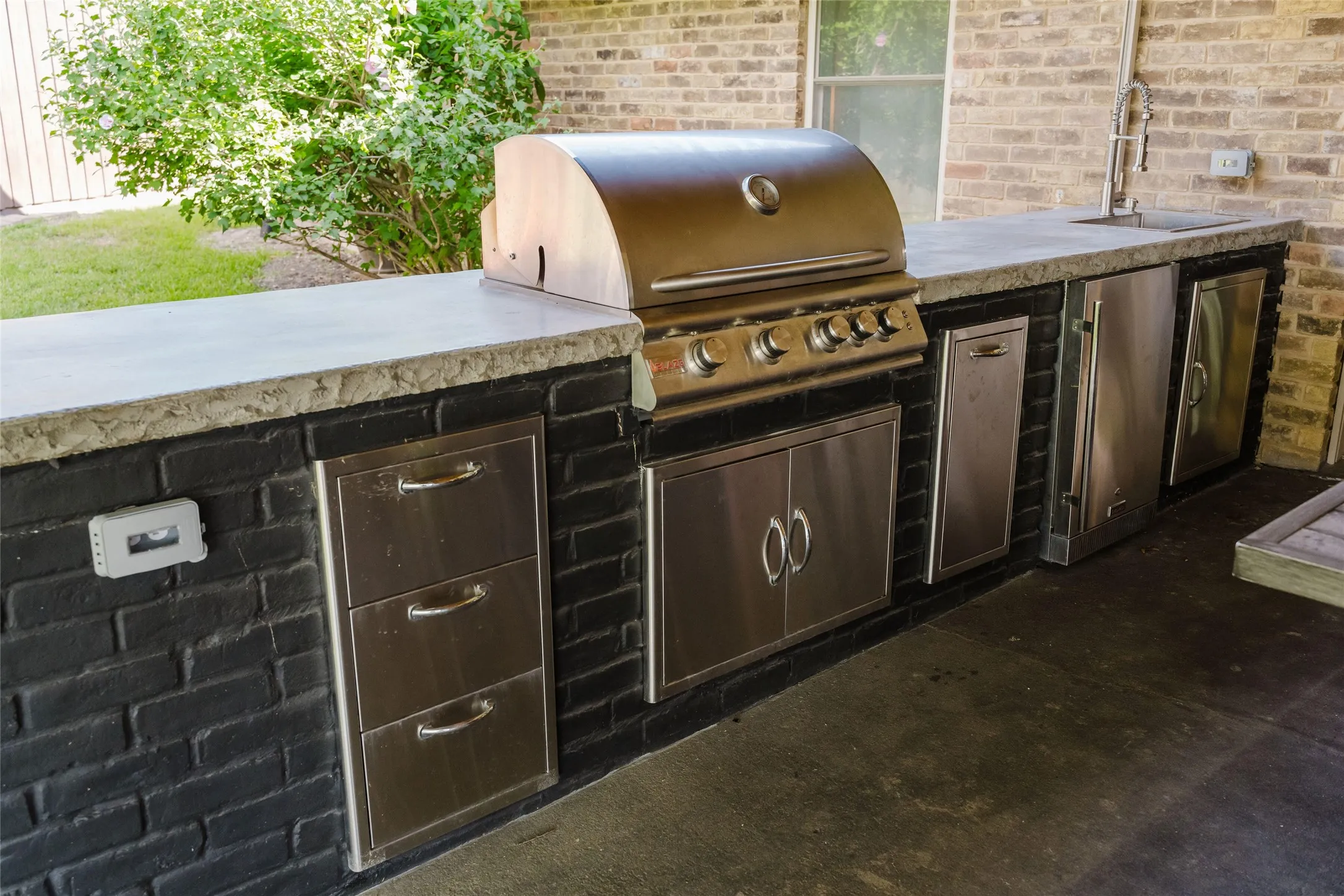 Single Family Residence For Sale in Dallas County , 3257 Brookhaven Club Drive, Farmers Branch, Texas 75234, 4 Bedroom, 3 Bathroom, 2 Garage spaces, 2,303 Sqft, built in 1972, mls#21243680, Real Estate Agent in Farmers Branch, Homes For Sale in Dallas county, Homes For Sale in Farmers Branch, Realtor in Farmers Branch Texas, Real Estate Brokerage Independent Realty Texas, Luminita Cordes Realtor