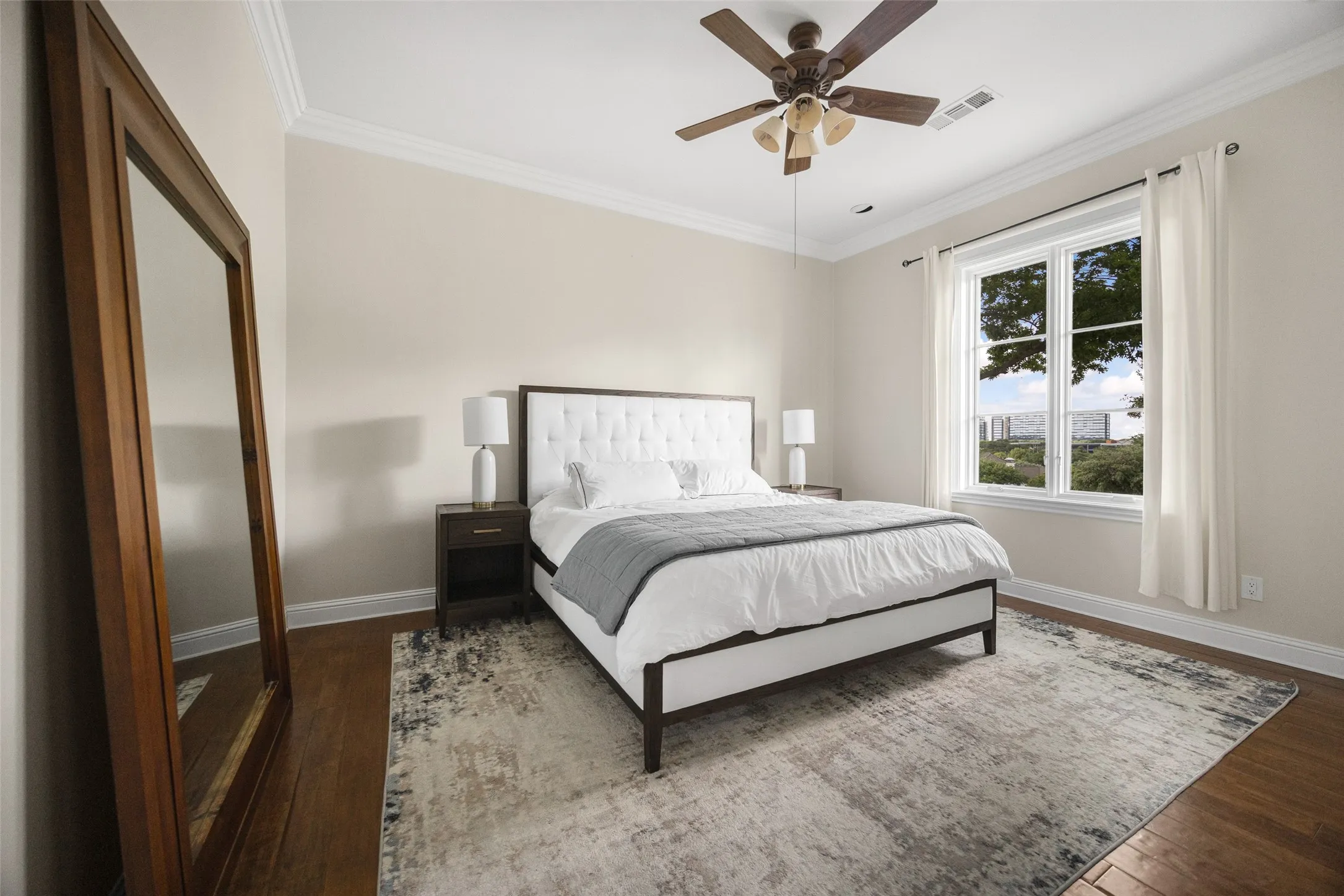 Single Family Residence For Sale in Dallas County , 504 Byron Court, Irving, Texas 75038, 4 Bedroom, 5 Bathroom, 2 Garage spaces, 3,919 Sqft, built in 2000, Preowned, mls#21242343, Real Estate Agent in Irving, Homes For Sale in Dallas county, Homes For Sale in Irving, Realtor in Irving Texas, Real Estate Brokerage Independent Realty Texas, Luminita Cordes Realtor