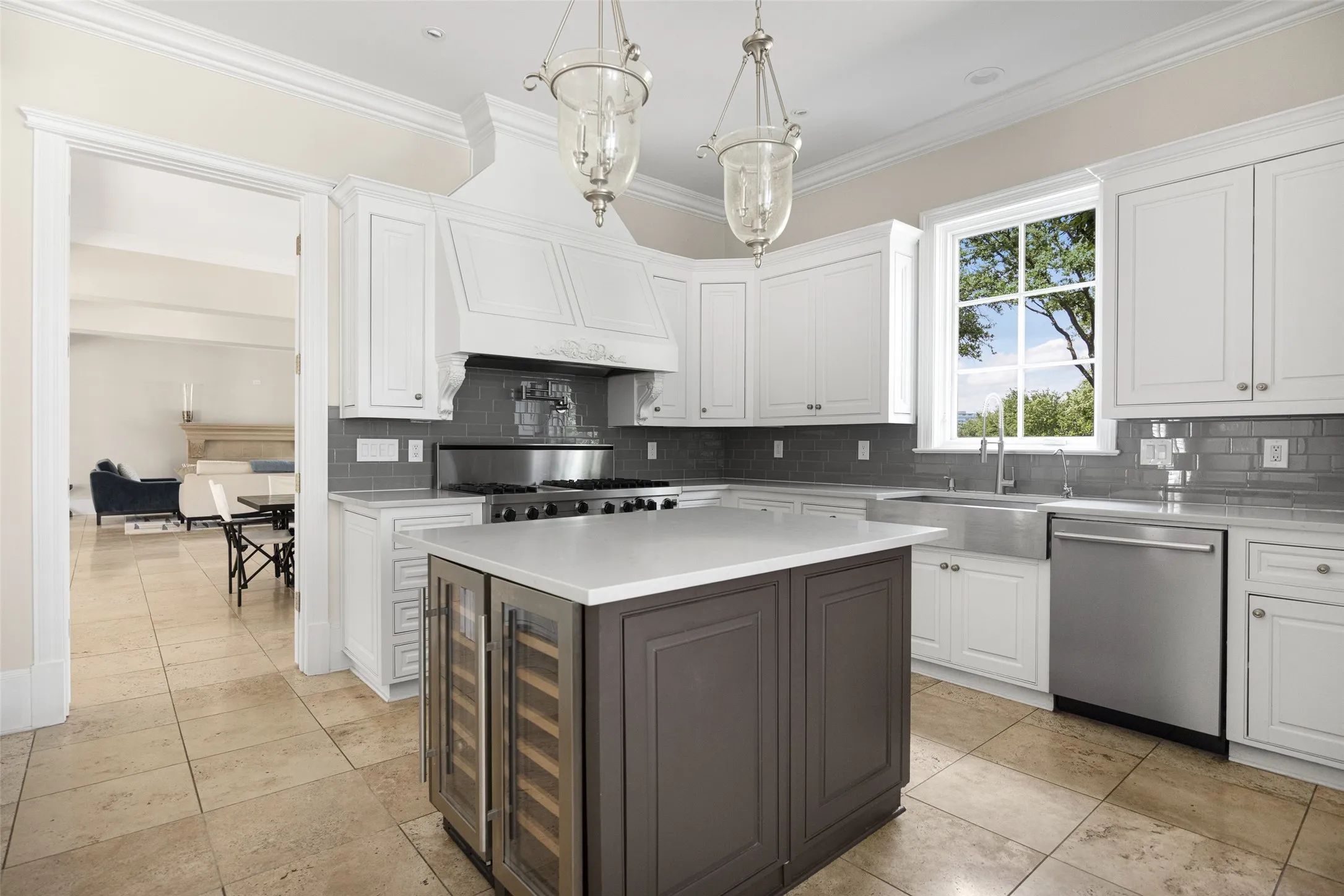 Single Family Residence For Sale in Dallas County , 504 Byron Court, Irving, Texas 75038, 4 Bedroom, 5 Bathroom, 2 Garage spaces, 3,919 Sqft, built in 2000, Preowned, mls#21242343, Real Estate Agent in Irving, Homes For Sale in Dallas county, Homes For Sale in Irving, Realtor in Irving Texas, Real Estate Brokerage Independent Realty Texas, Luminita Cordes Realtor