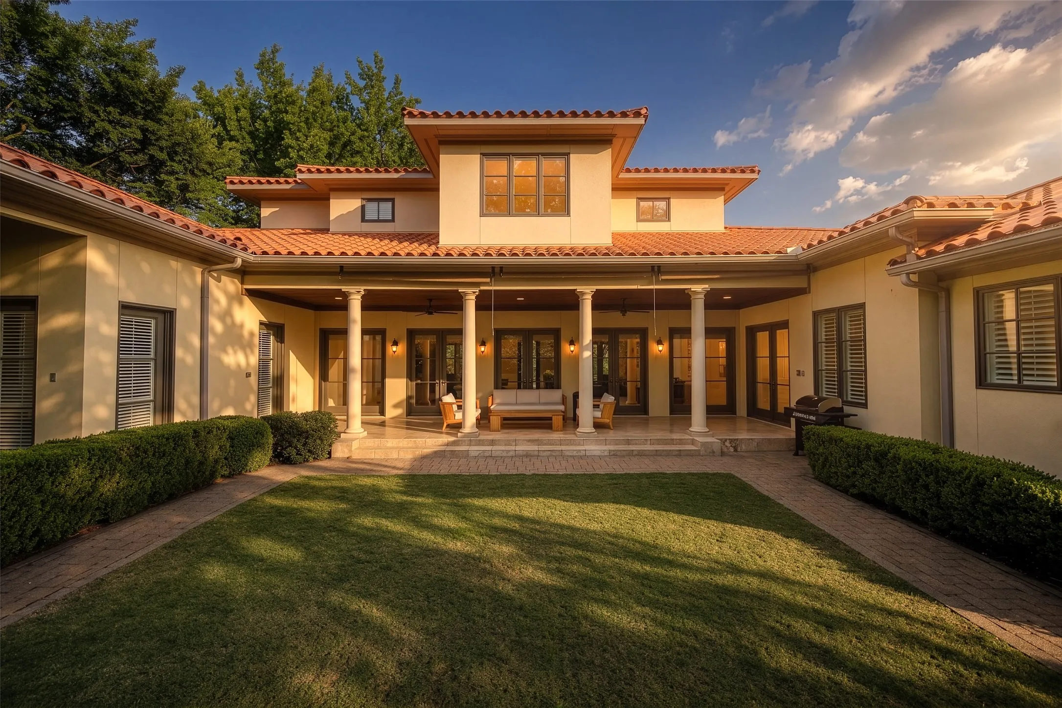 Single Family Residence For Sale in Dallas County , 504 Byron Court, Irving, Texas 75038, 4 Bedroom, 5 Bathroom, 2 Garage spaces, 3,919 Sqft, built in 2000, Preowned, mls#21242343, Real Estate Agent in Irving, Homes For Sale in Dallas county, Homes For Sale in Irving, Realtor in Irving Texas, Real Estate Brokerage Independent Realty Texas, Luminita Cordes Realtor
