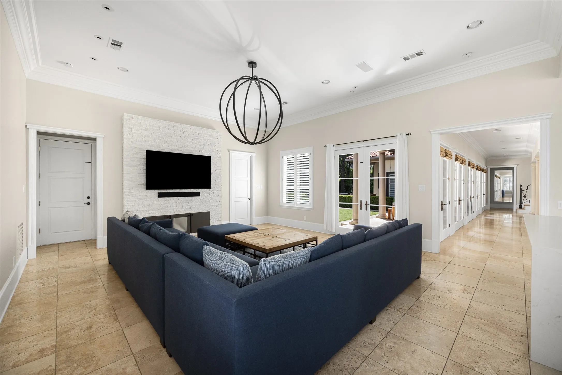 Single Family Residence For Sale in Dallas County , 504 Byron Court, Irving, Texas 75038, 4 Bedroom, 5 Bathroom, 2 Garage spaces, 3,919 Sqft, built in 2000, Preowned, mls#21242343, Real Estate Agent in Irving, Homes For Sale in Dallas county, Homes For Sale in Irving, Realtor in Irving Texas, Real Estate Brokerage Independent Realty Texas, Luminita Cordes Realtor