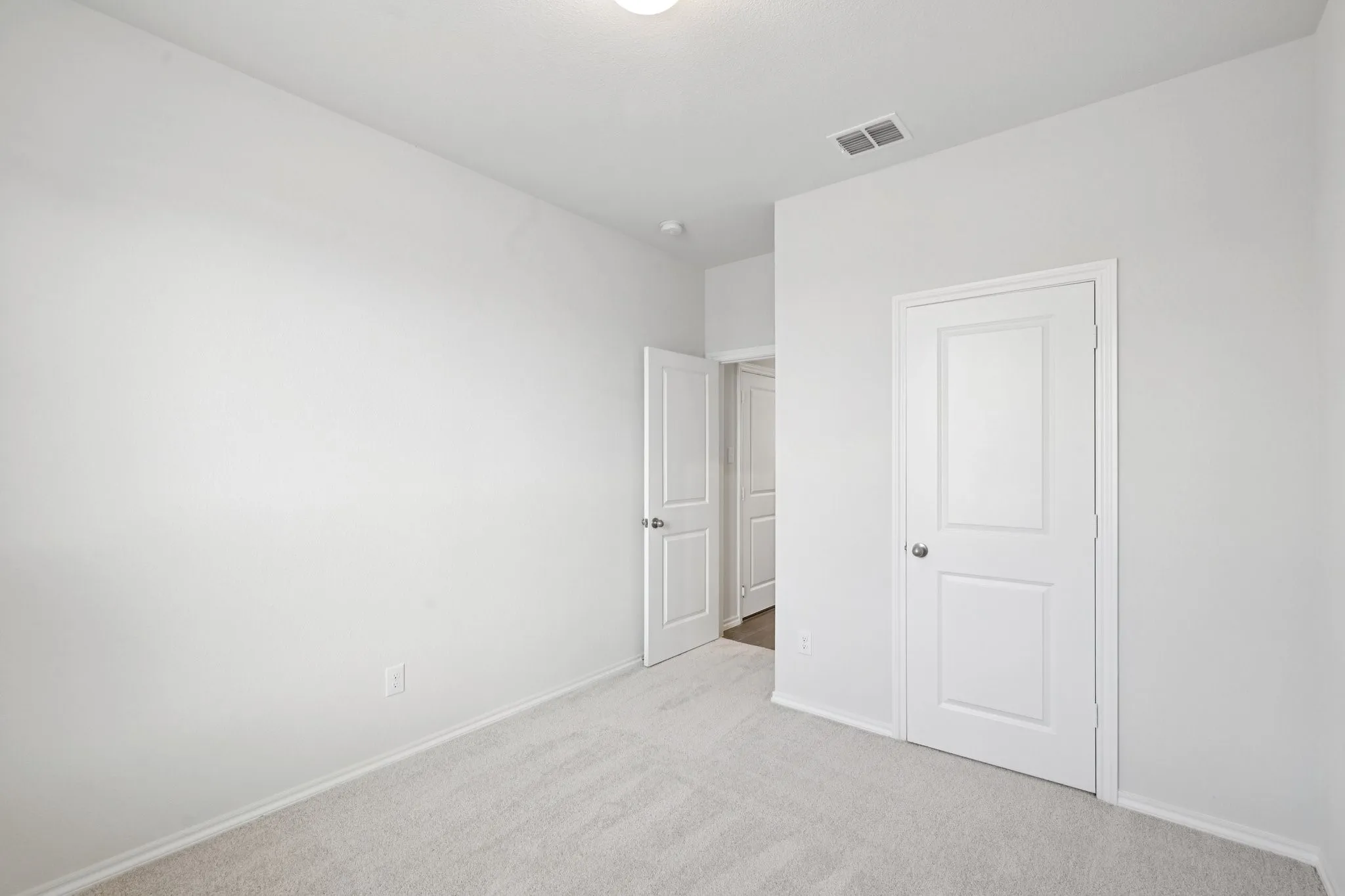 Single Family Residence For Sale in Denton County , 713 Presidio Street, Aubrey, Texas 76227, 3 Bedroom, 2 Bathroom, 2 Garage spaces, 1,421 Sqft, built in 2023, Preowned, mls#21241935, Real Estate Agent in Aubrey, Homes For Sale in Denton county, Homes For Sale in Aubrey, Realtor in Aubrey Texas, Real Estate Brokerage Independent Realty Texas, Luminita Cordes Realtor
