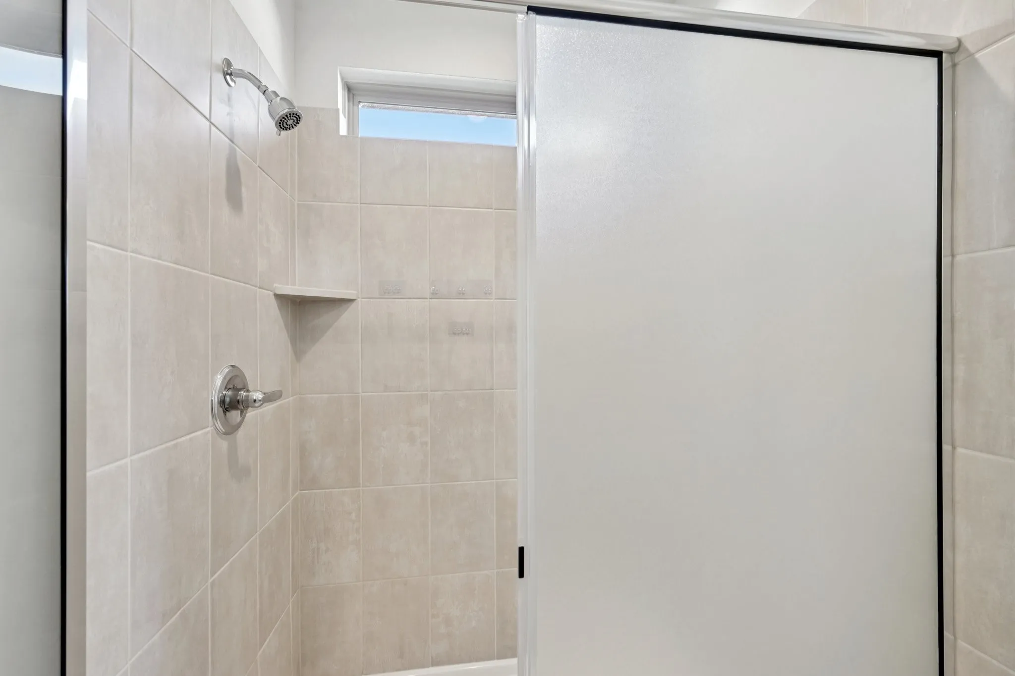 Single Family Residence For Sale in Denton County , 713 Presidio Street, Aubrey, Texas 76227, 3 Bedroom, 2 Bathroom, 2 Garage spaces, 1,421 Sqft, built in 2023, Preowned, mls#21241935, Real Estate Agent in Aubrey, Homes For Sale in Denton county, Homes For Sale in Aubrey, Realtor in Aubrey Texas, Real Estate Brokerage Independent Realty Texas, Luminita Cordes Realtor