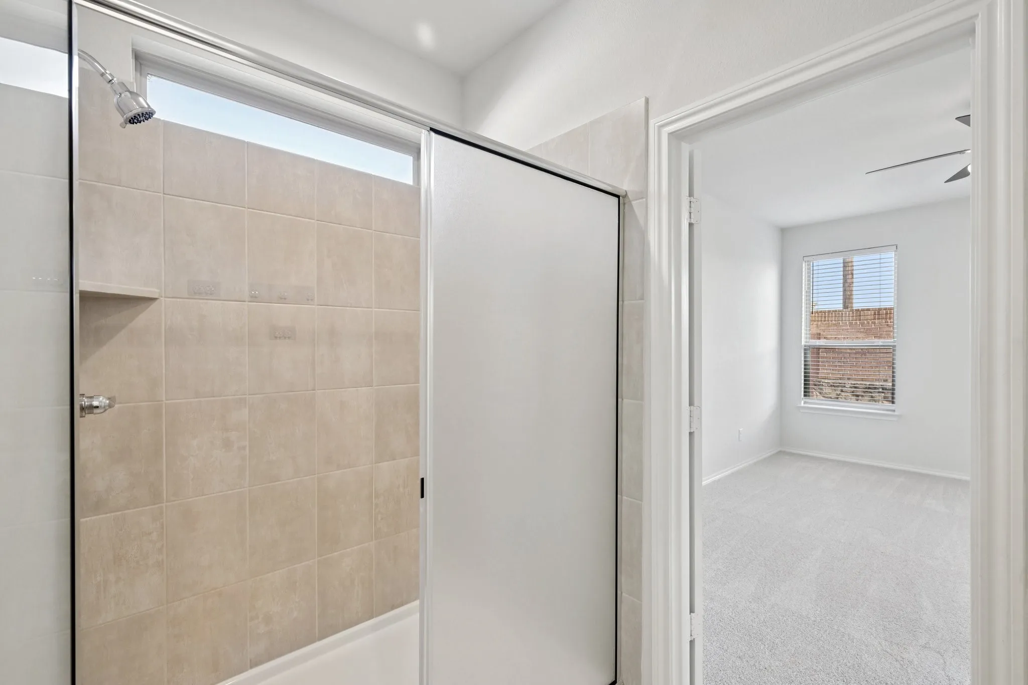 Single Family Residence For Sale in Denton County , 713 Presidio Street, Aubrey, Texas 76227, 3 Bedroom, 2 Bathroom, 2 Garage spaces, 1,421 Sqft, built in 2023, Preowned, mls#21241935, Real Estate Agent in Aubrey, Homes For Sale in Denton county, Homes For Sale in Aubrey, Realtor in Aubrey Texas, Real Estate Brokerage Independent Realty Texas, Luminita Cordes Realtor