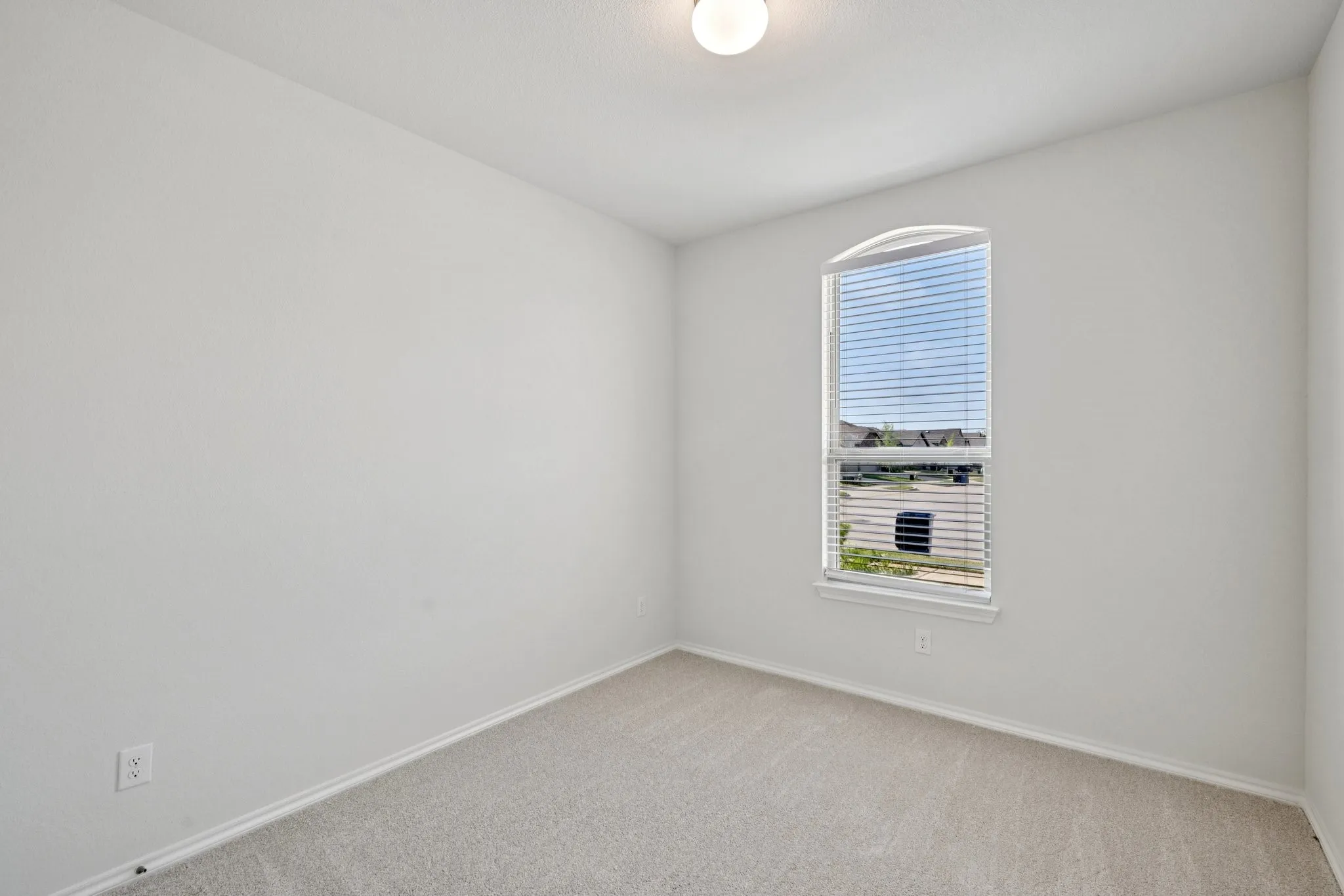 Single Family Residence For Sale in Denton County , 713 Presidio Street, Aubrey, Texas 76227, 3 Bedroom, 2 Bathroom, 2 Garage spaces, 1,421 Sqft, built in 2023, Preowned, mls#21241935, Real Estate Agent in Aubrey, Homes For Sale in Denton county, Homes For Sale in Aubrey, Realtor in Aubrey Texas, Real Estate Brokerage Independent Realty Texas, Luminita Cordes Realtor