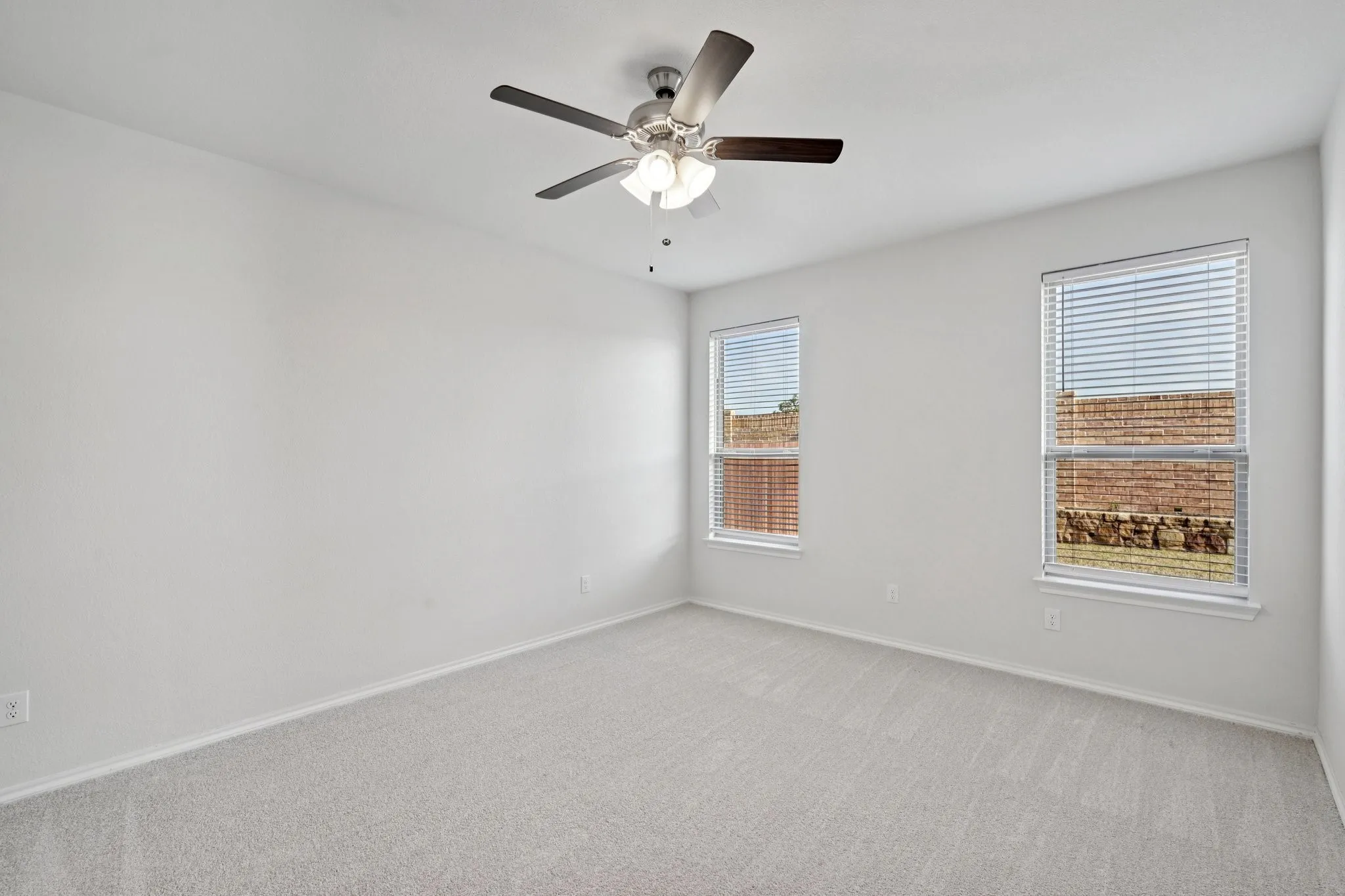 Single Family Residence For Sale in Denton County , 713 Presidio Street, Aubrey, Texas 76227, 3 Bedroom, 2 Bathroom, 2 Garage spaces, 1,421 Sqft, built in 2023, Preowned, mls#21241935, Real Estate Agent in Aubrey, Homes For Sale in Denton county, Homes For Sale in Aubrey, Realtor in Aubrey Texas, Real Estate Brokerage Independent Realty Texas, Luminita Cordes Realtor