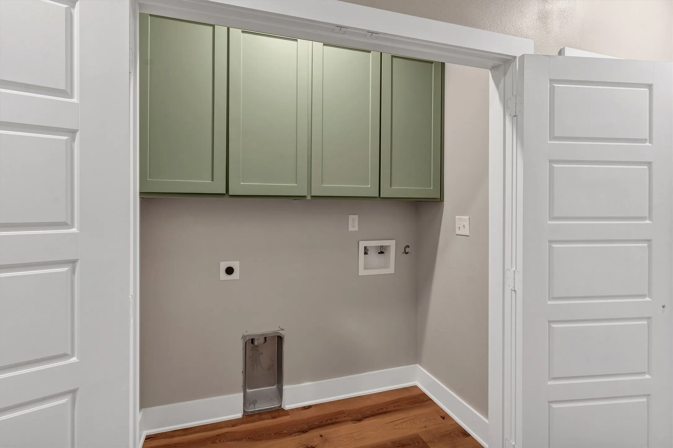 Single Family Residence For Rent in Hood County , 807 Branding Iron Trail, Granbury, Texas 76049, 3 Bedroom, 2 Bathroom, 1 Garage spaces, 1,287 Sqft, built in 2025, New Construction - Complete, mls#21243560, Real Estate Agent in Granbury, Homes For Rent in Hood county, Homes For Rent in Granbury, Realtor in Granbury Texas, Real Estate Brokerage Independent Realty Texas, Luminita Cordes Realtor