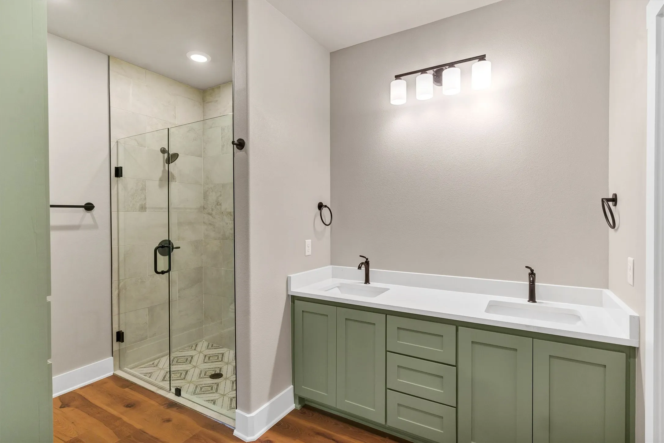 Single Family Residence For Rent in Hood County , 807 Branding Iron Trail, Granbury, Texas 76049, 3 Bedroom, 2 Bathroom, 1 Garage spaces, 1,287 Sqft, built in 2025, New Construction - Complete, mls#21243560, Real Estate Agent in Granbury, Homes For Rent in Hood county, Homes For Rent in Granbury, Realtor in Granbury Texas, Real Estate Brokerage Independent Realty Texas, Luminita Cordes Realtor