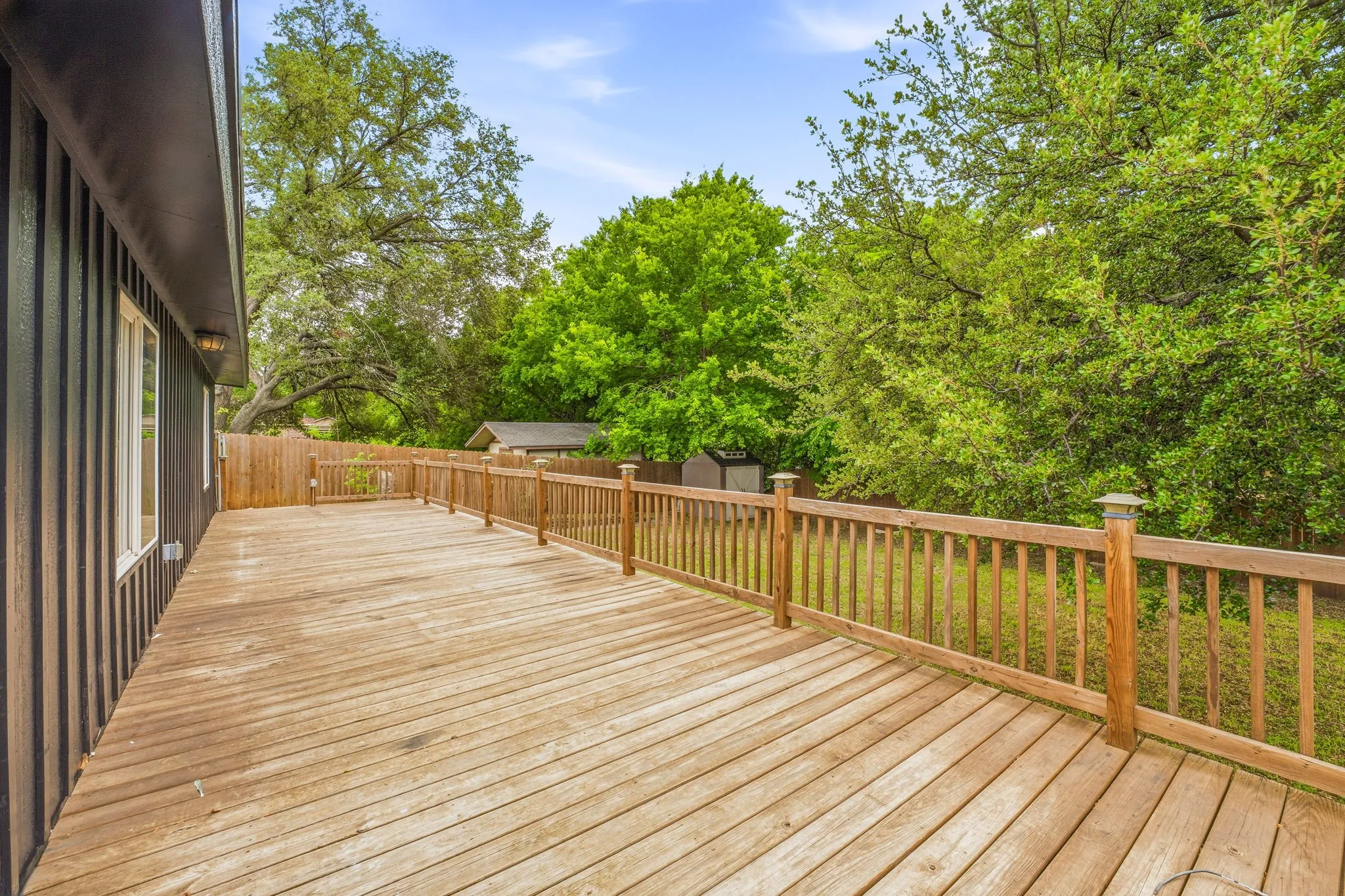 Single Family Residence For Sale in Tarrant County , 1602 Marie Terrace, Arlington, Texas 76010, 4 Bedroom, 2 Bathroom, Garage spaces, 3,064 Sqft, built in 1968, mls#21241690, Real Estate Agent in Arlington, Homes For Sale in Tarrant county, Homes For Sale in Arlington, Realtor in Arlington Texas, Real Estate Brokerage Independent Realty Texas, Luminita Cordes Realtor