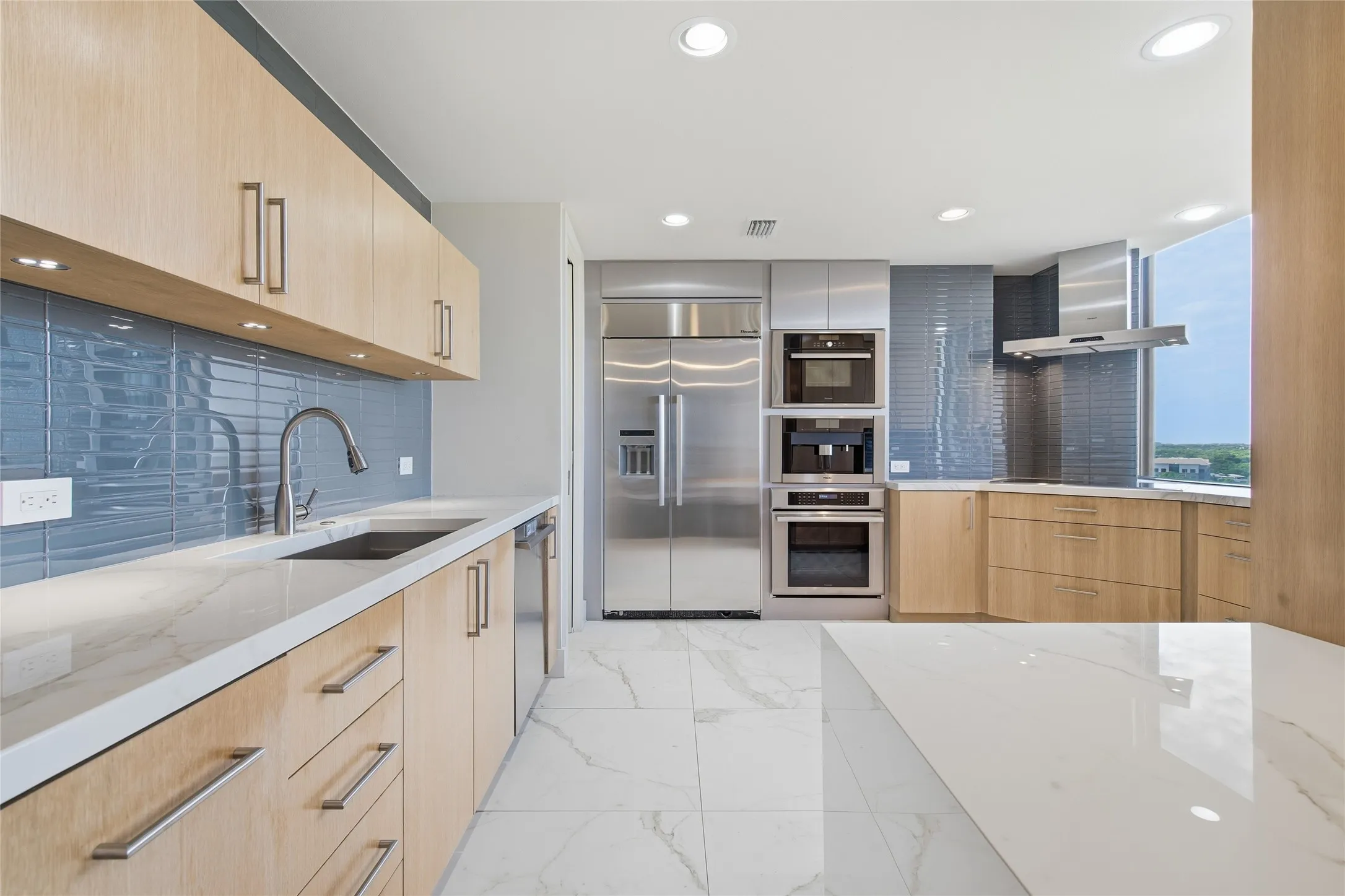 Condominium For Sale in Dallas County , 5200 Keller Springs Road 1331, Dallas, Texas 75248, 2 Bedrooms, 2 Bathrooms, 1 Garage spaces, 2,025 Sqft, built in 1981, Preowned, Price $635,000, mls#21243695, Real Estate Agent in Dallas, Homes For Sale in Dallas county, Homes For Sale in Dallas, Realtor in Dallas Texas, Real Estate Brokerage Independent Realty Texas, Luminita Cordes Realtor